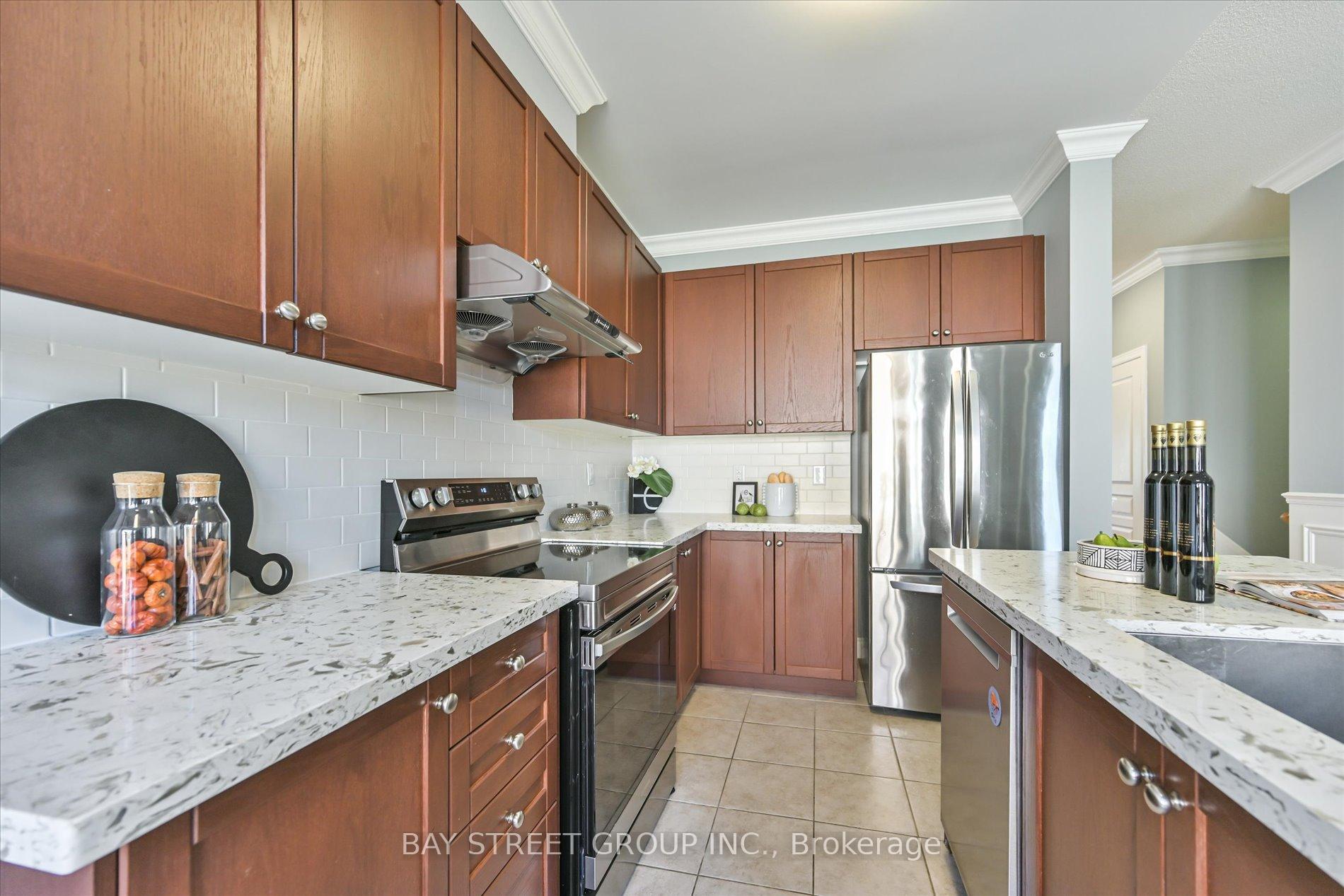 Photo 17 of 30 Harbord Street, Markham, Berczy — HOMEH