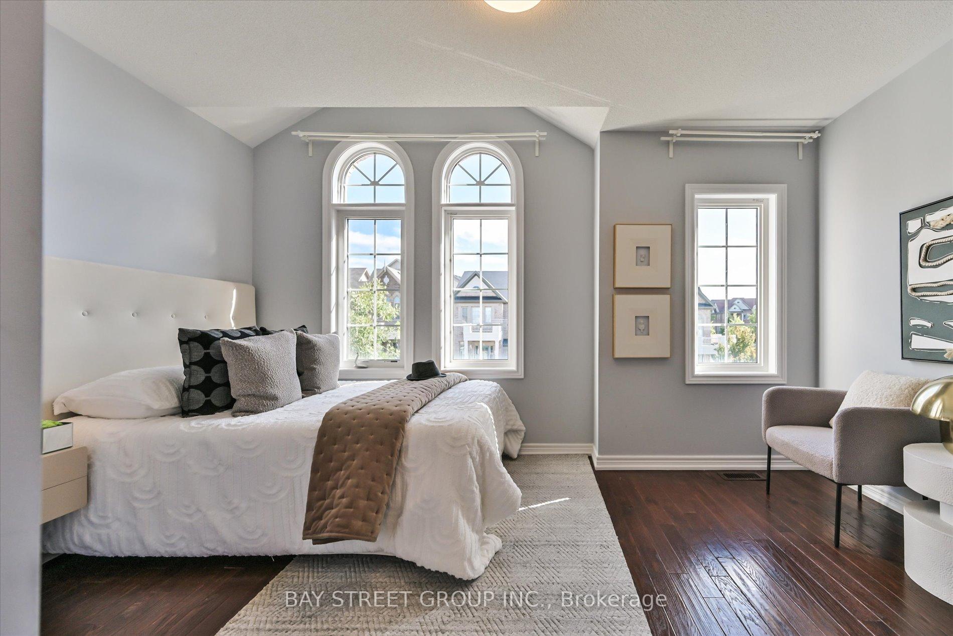 Photo 28 of 30 Harbord Street, Markham, Berczy — HOMEH