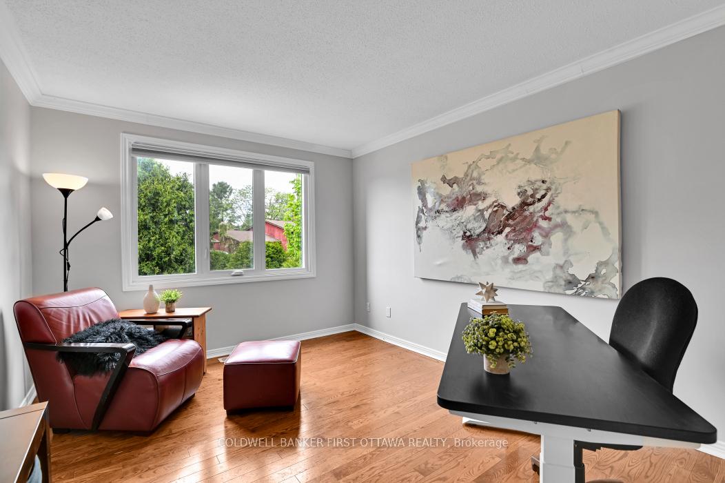 Photo 5 of 17 Nanook Crescent, Ottawa, Kanata - Katimavik — HOMEH