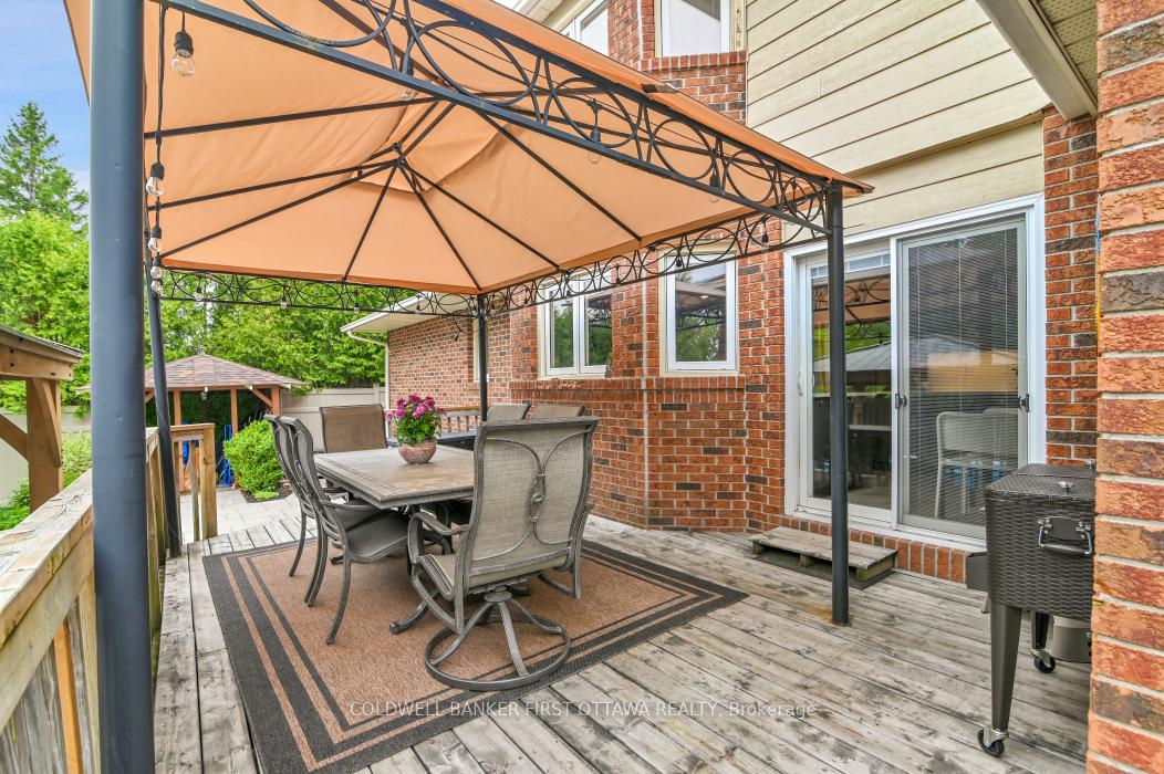 Photo 29 of 17 Nanook Crescent, Ottawa, Kanata - Katimavik — HOMEH