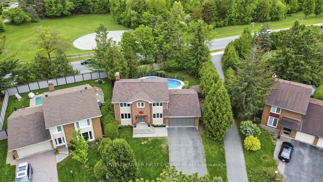 Photo 33 of 17 Nanook Crescent, Ottawa, Kanata - Katimavik — HOMEH