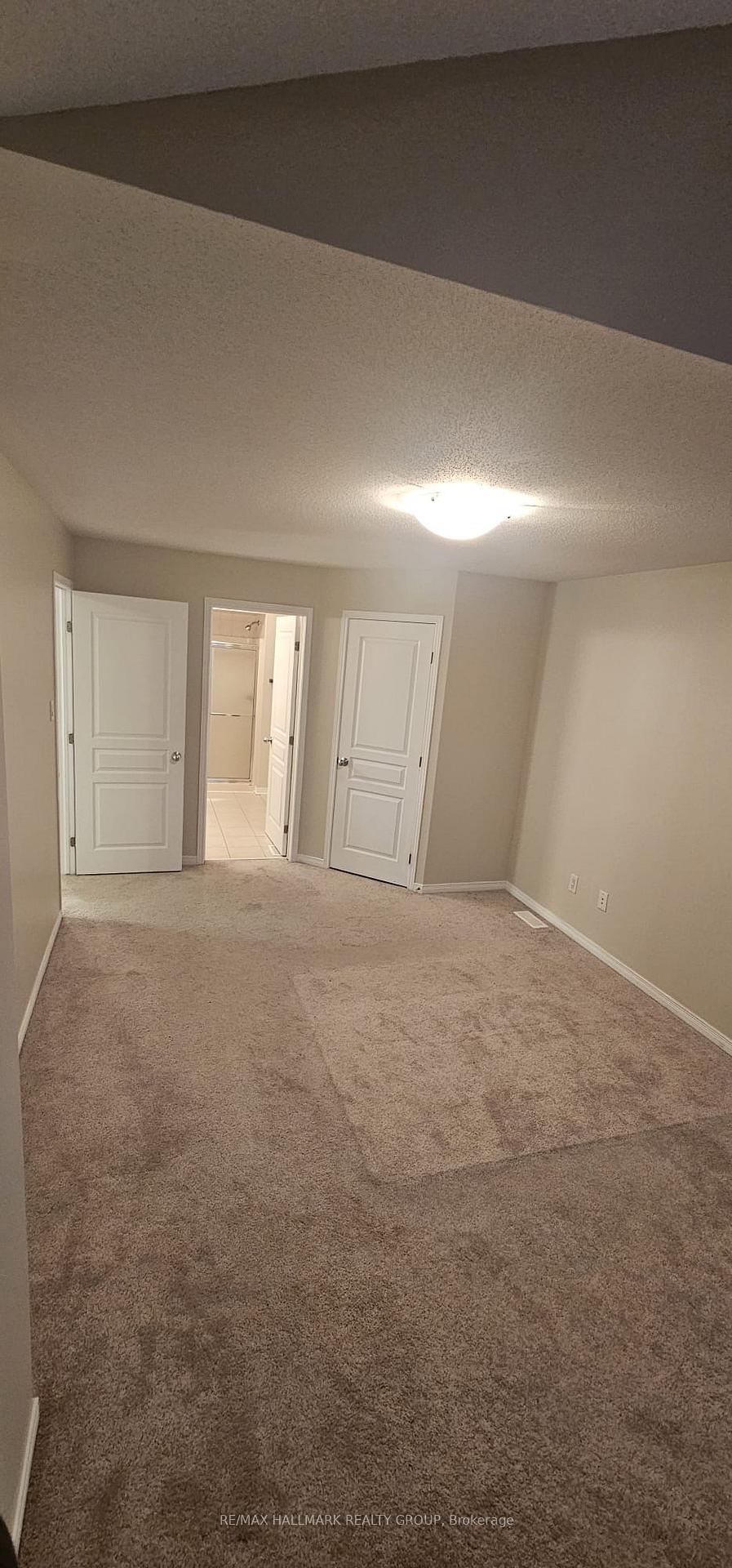 Photo 18 of 423 Celtic Ridge Crescent W, Ottawa, Kanata - Morgan's Grant/South March — HOMEH