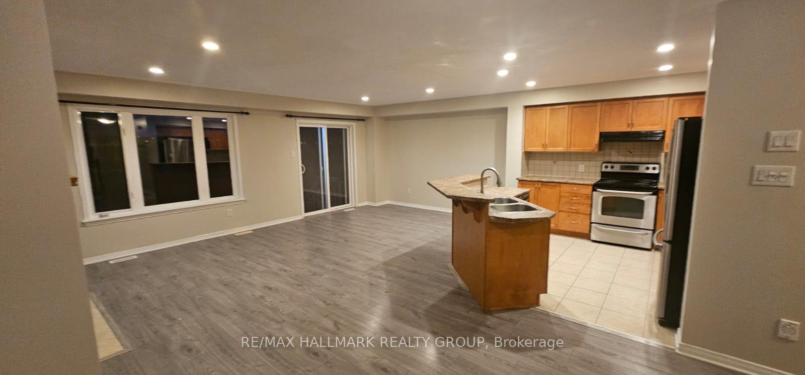 Photo 25 of 423 Celtic Ridge Crescent W, Ottawa, Kanata - Morgan's Grant/South March — HOMEH