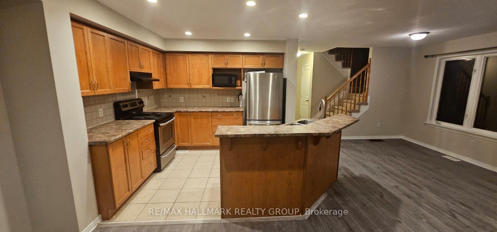 Photo 28 of 423 Celtic Ridge Crescent W, Ottawa, Kanata - Morgan's Grant/South March — HOMEH