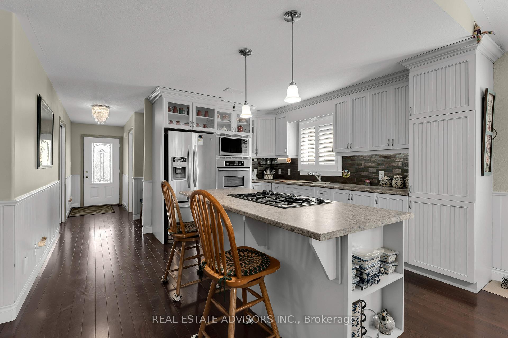 Photo 7 of 1124 Crossfield Avenue, Kingston, City Northwest — HOMEH