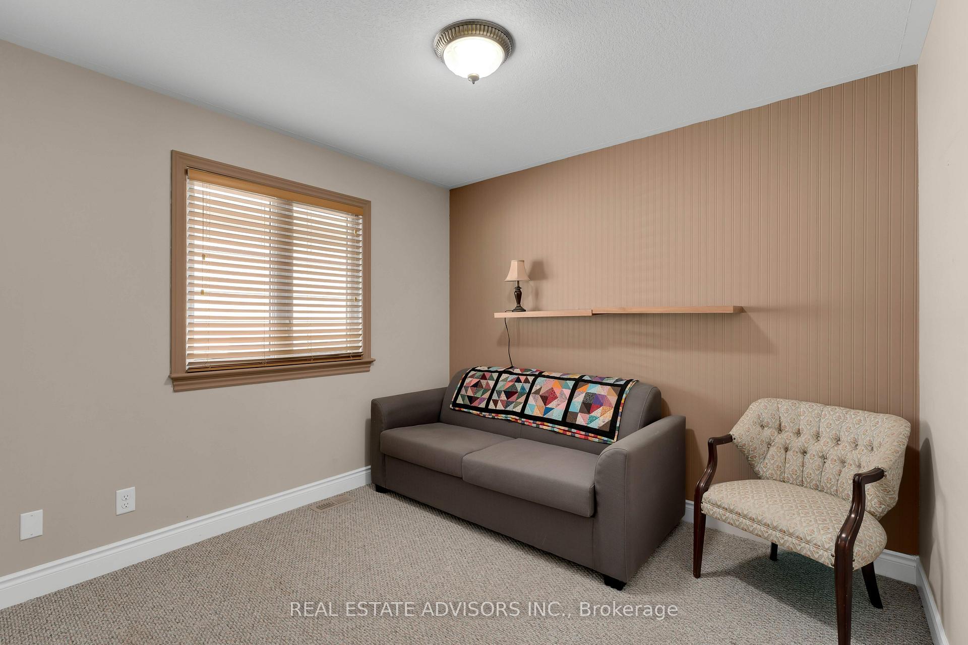 Photo 17 of 1124 Crossfield Avenue, Kingston, City Northwest — HOMEH