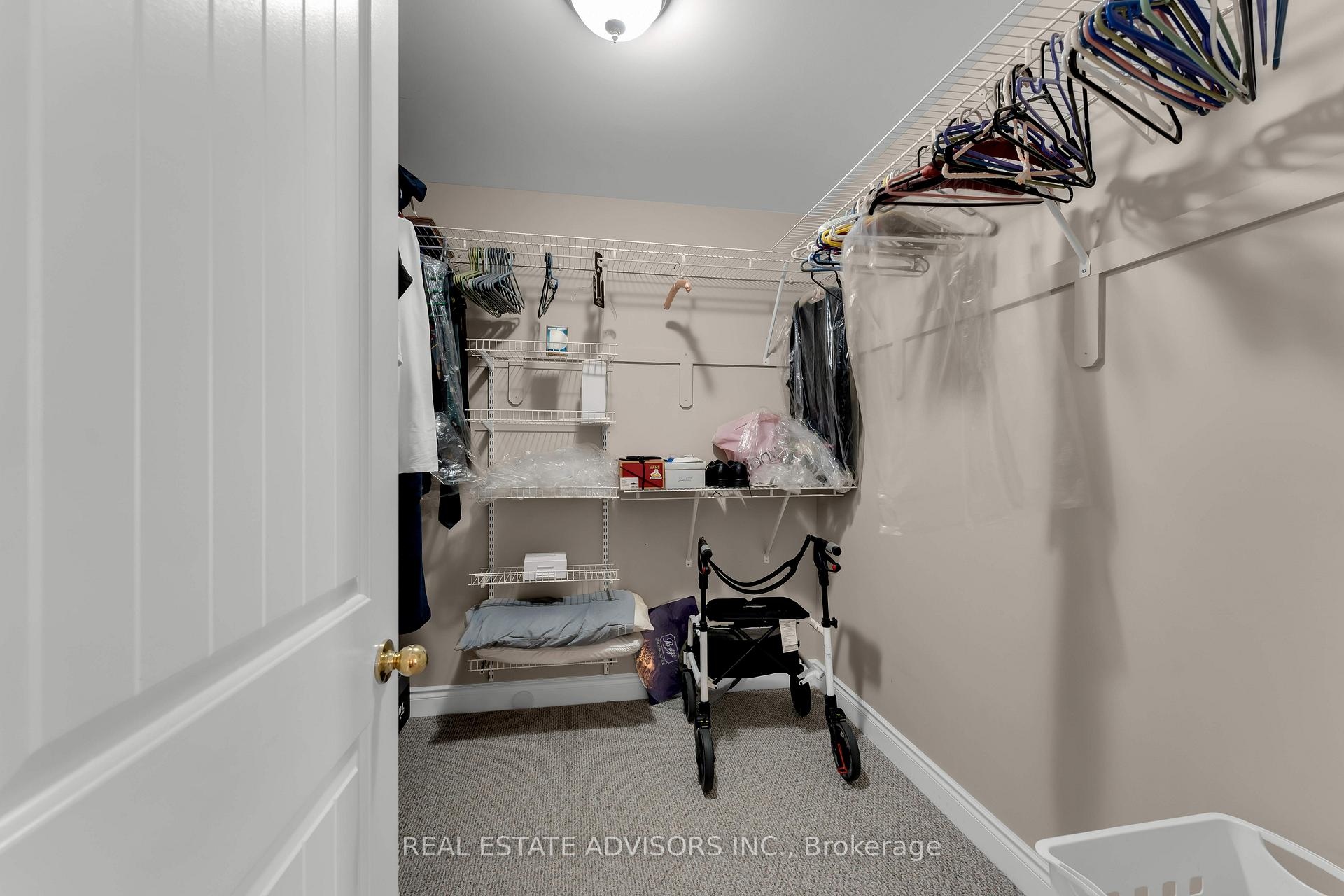 Photo 25 of 1124 Crossfield Avenue, Kingston, City Northwest — HOMEH