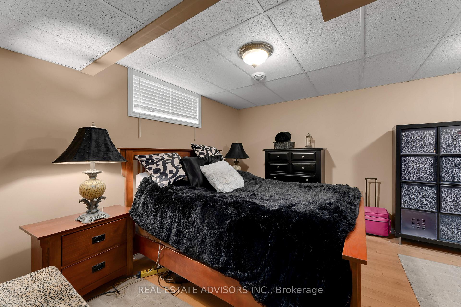Photo 31 of 1124 Crossfield Avenue, Kingston, City Northwest — HOMEH