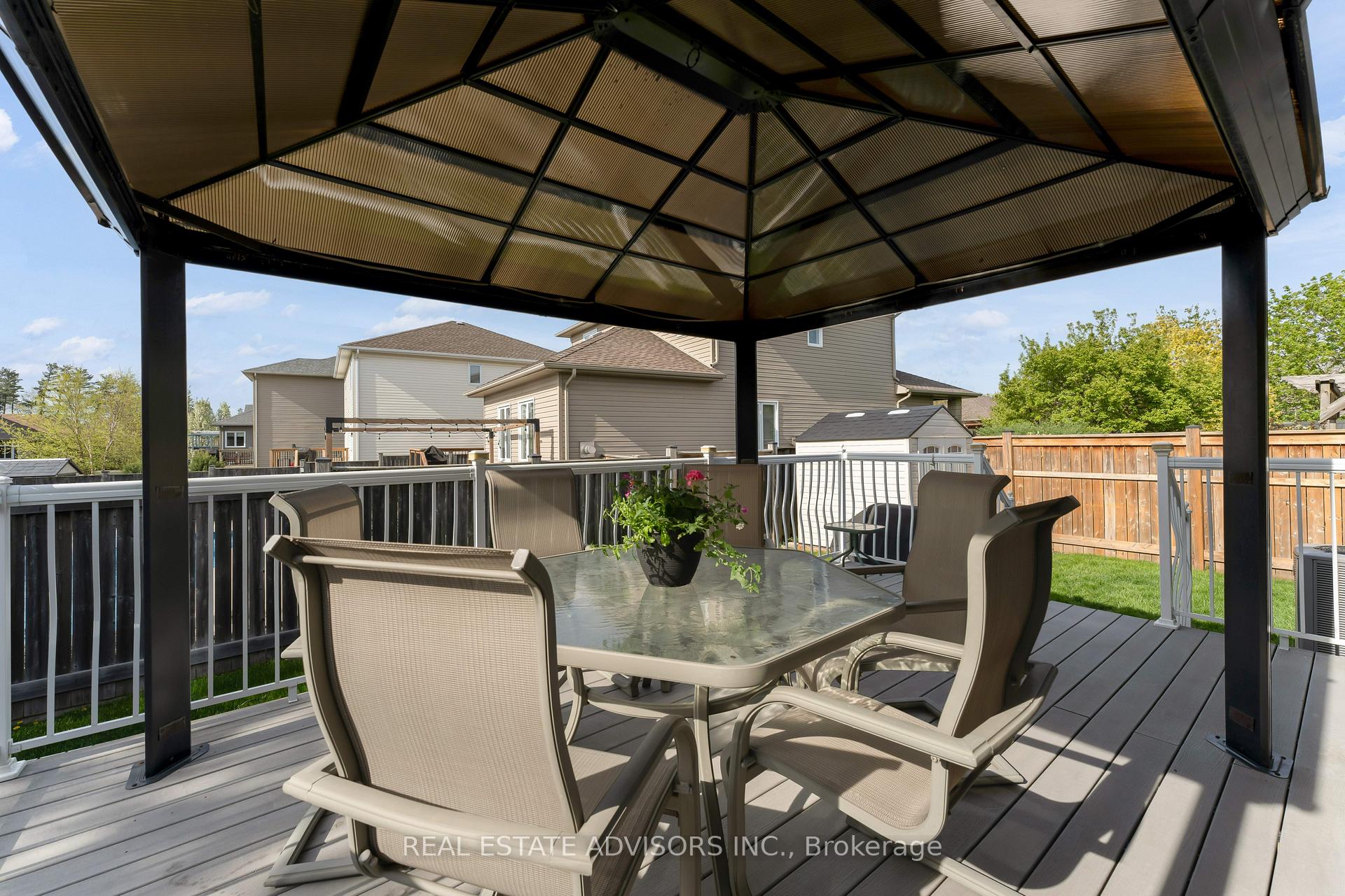 Photo 39 of 1124 Crossfield Avenue, Kingston, City Northwest — HOMEH