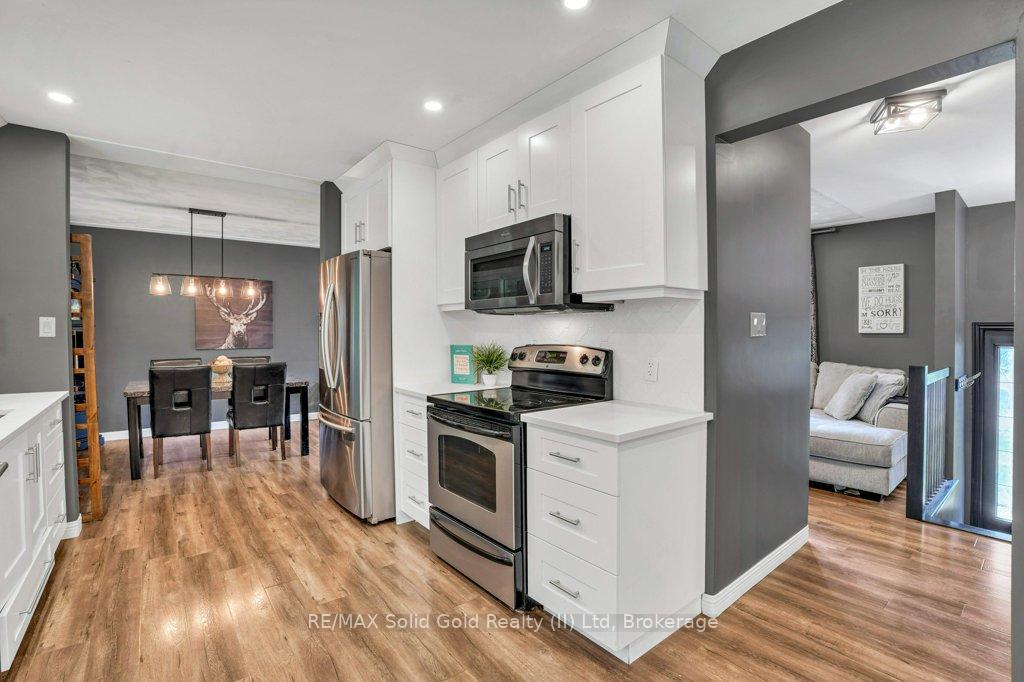 Photo 18 of 60 Springbank Crescent, Kitchener — HOMEH