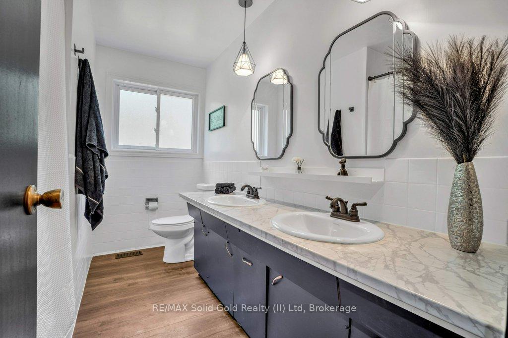 Photo 26 of 60 Springbank Crescent, Kitchener — HOMEH