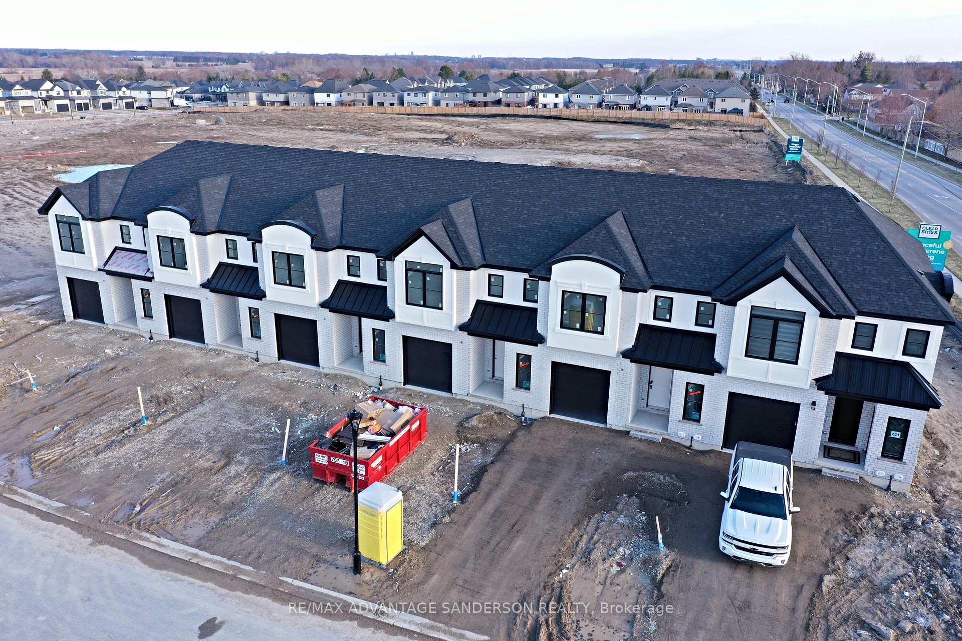 Photo 9 of 211 Bowman Drive, Middlesex Centre, Ilderton — HOMEH