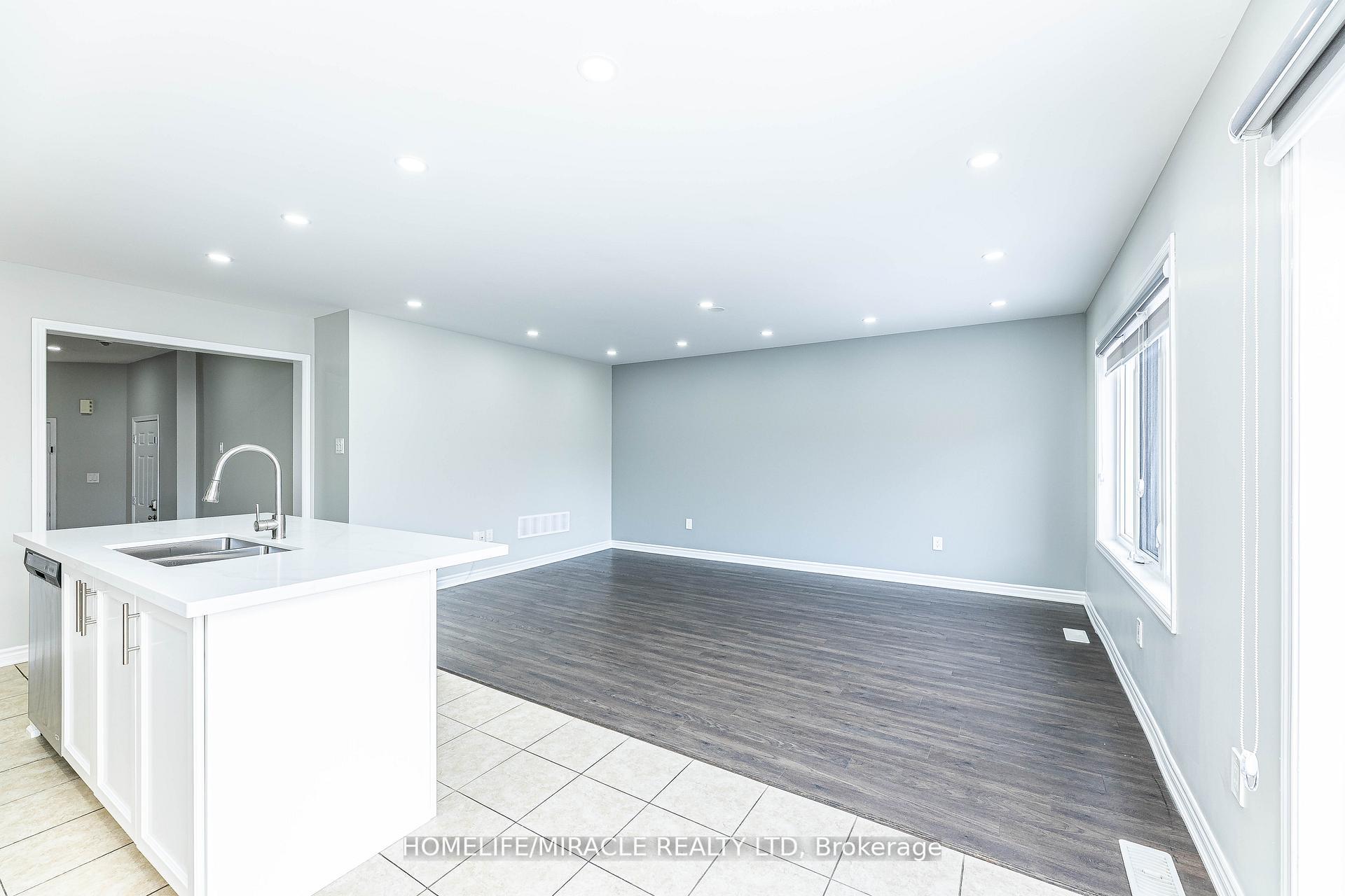 Photo 18 of 1633 Clitherow Street, Milton, Ford — HOMEH
