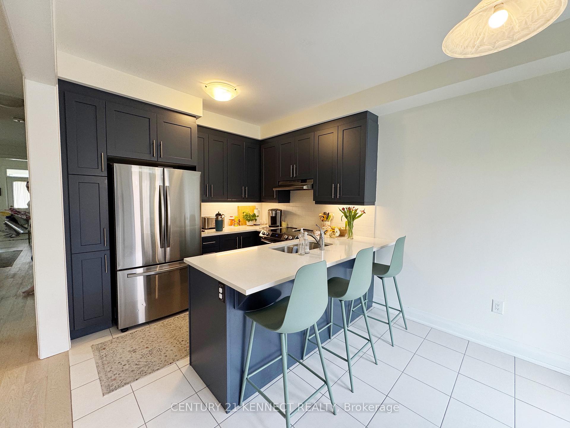 Photo 7 of 16 Cecil Sinclair Drive, Markham, Victoria Square — HOMEH