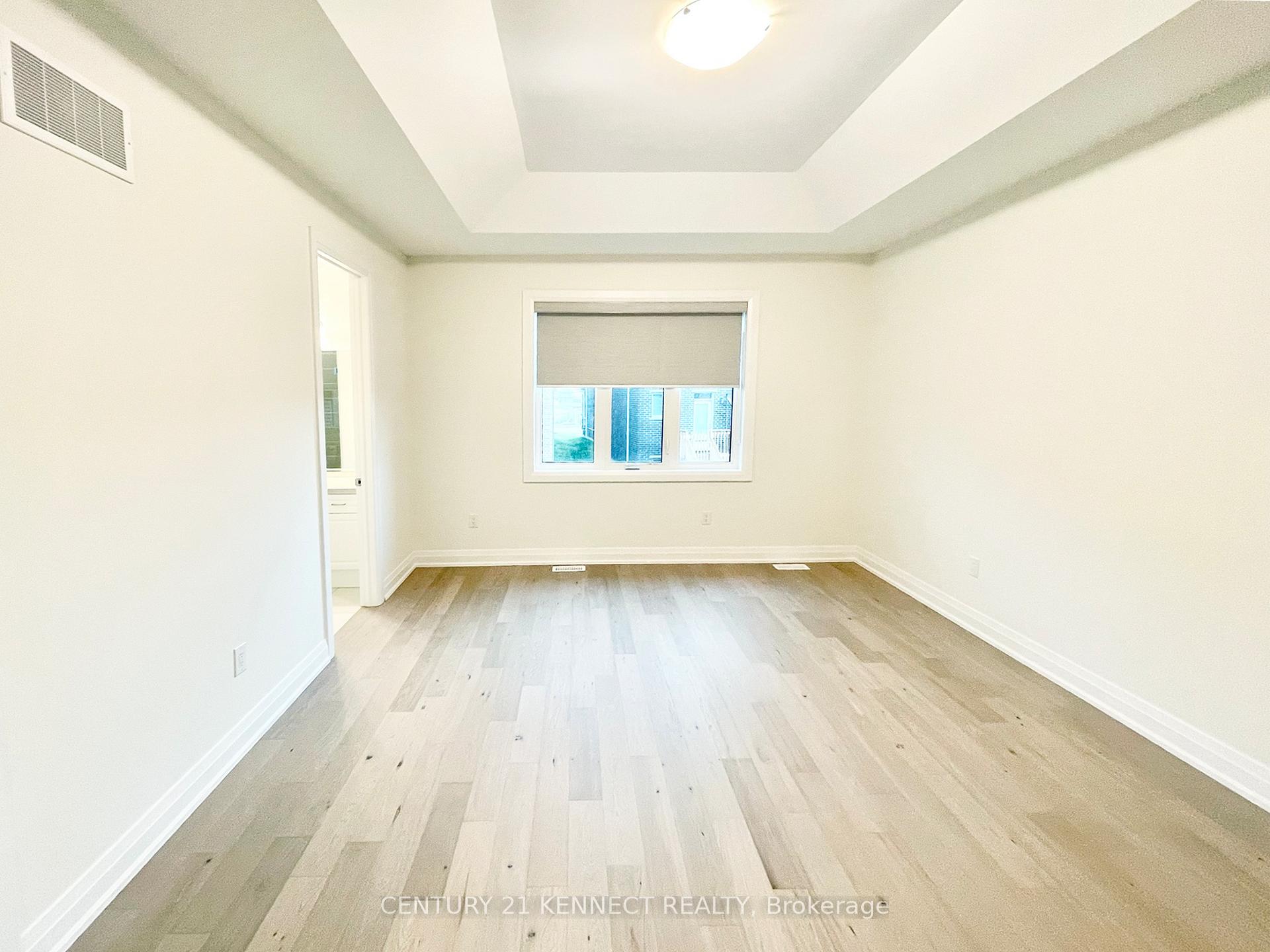 Photo 14 of 16 Cecil Sinclair Drive, Markham, Victoria Square — HOMEH
