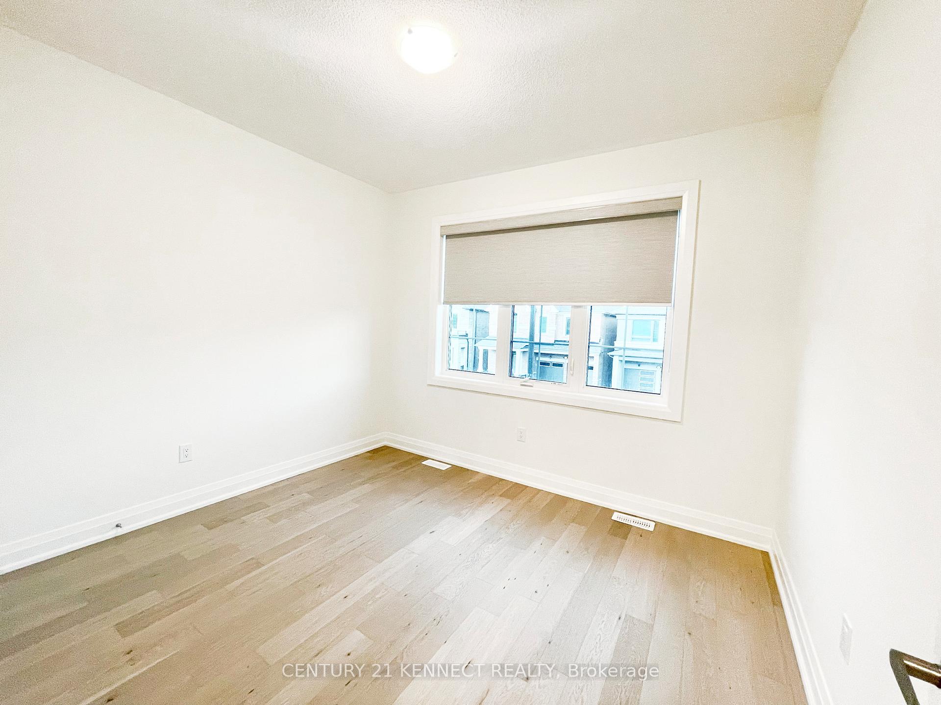 Photo 21 of 16 Cecil Sinclair Drive, Markham, Victoria Square — HOMEH