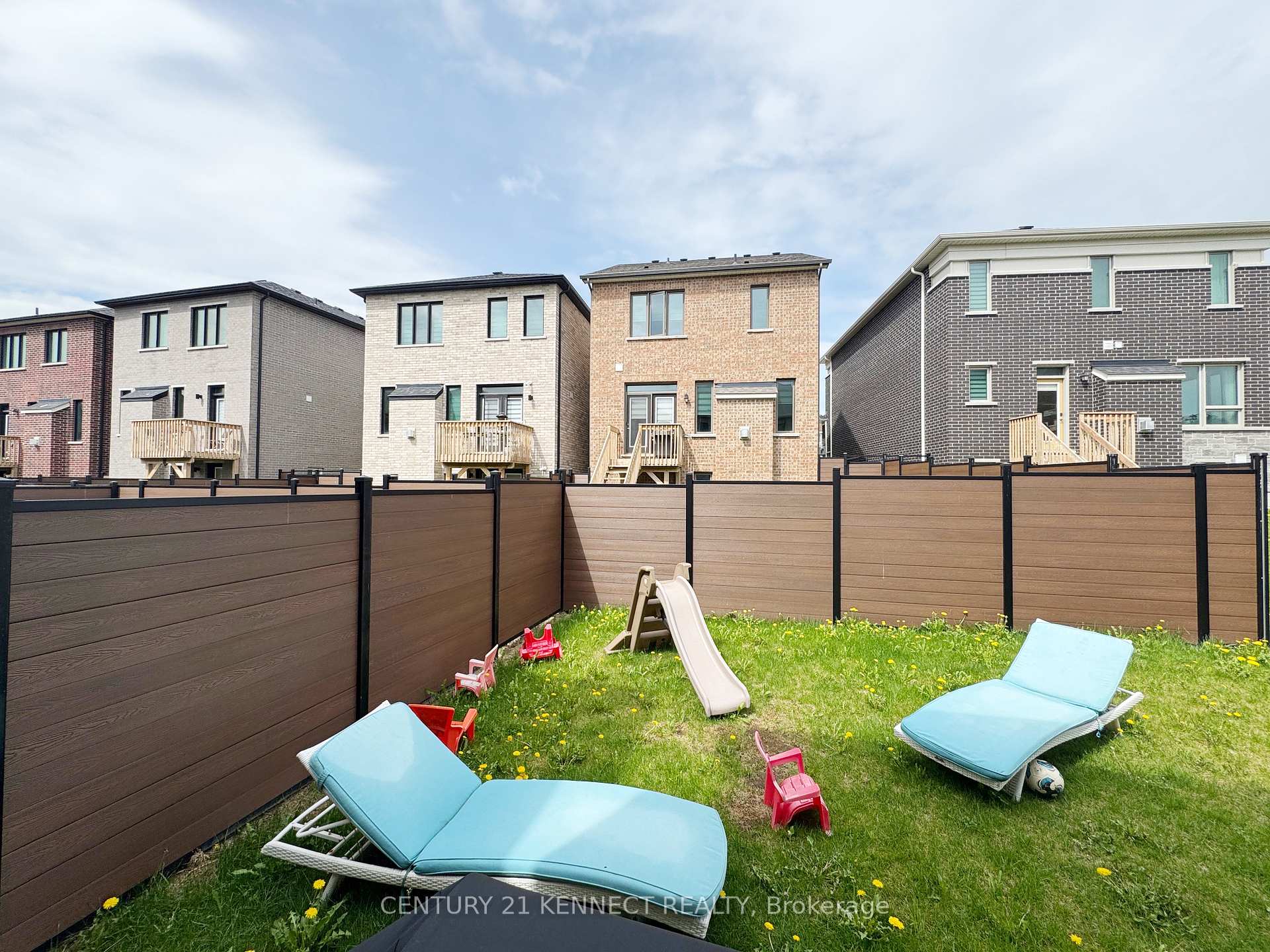 Photo 25 of 16 Cecil Sinclair Drive, Markham, Victoria Square — HOMEH