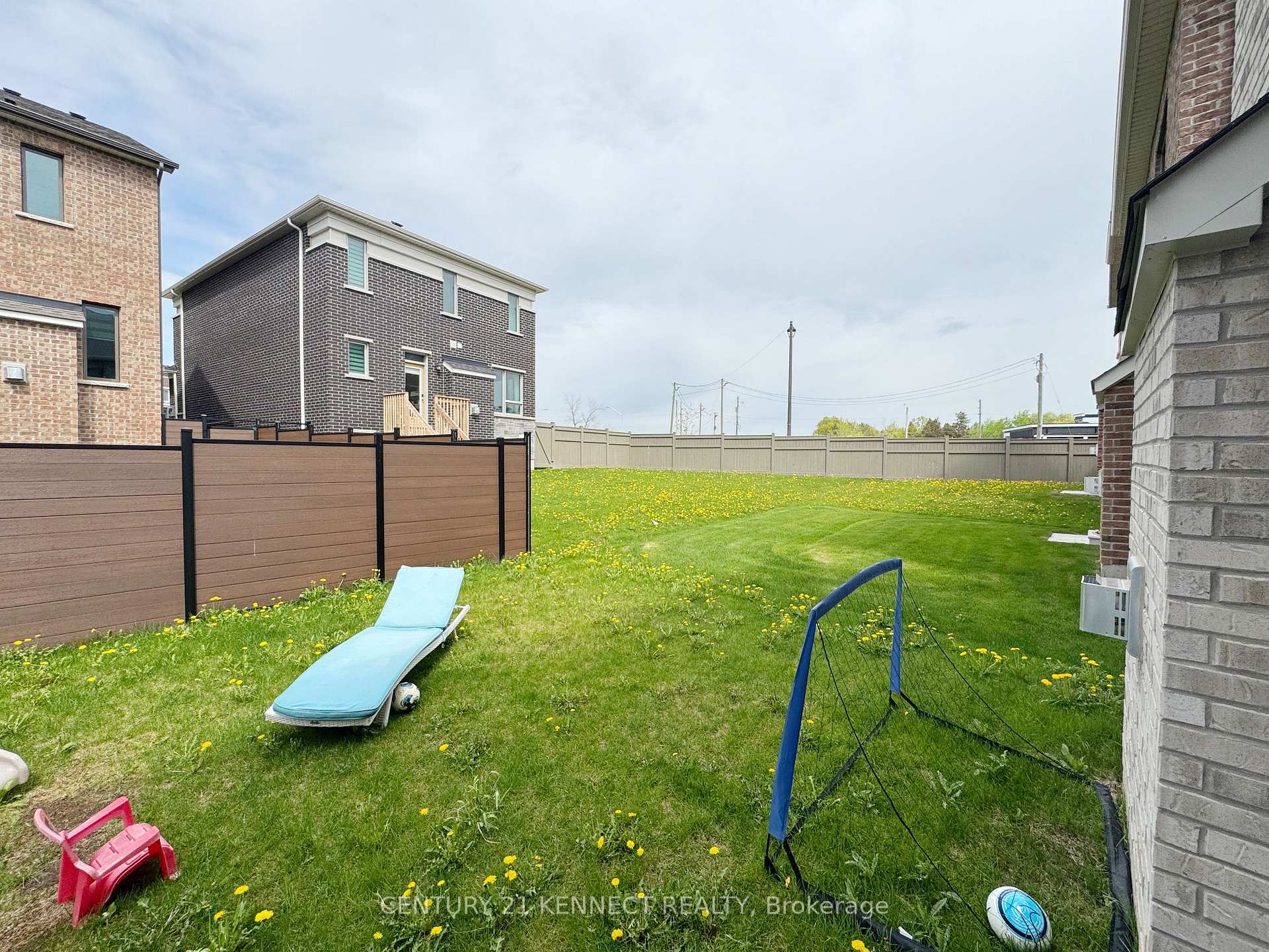 Photo 26 of 16 Cecil Sinclair Drive, Markham, Victoria Square — HOMEH