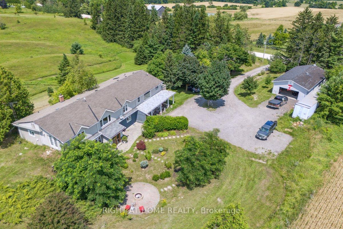 Front of 995486 Mono-Adjala TownLine