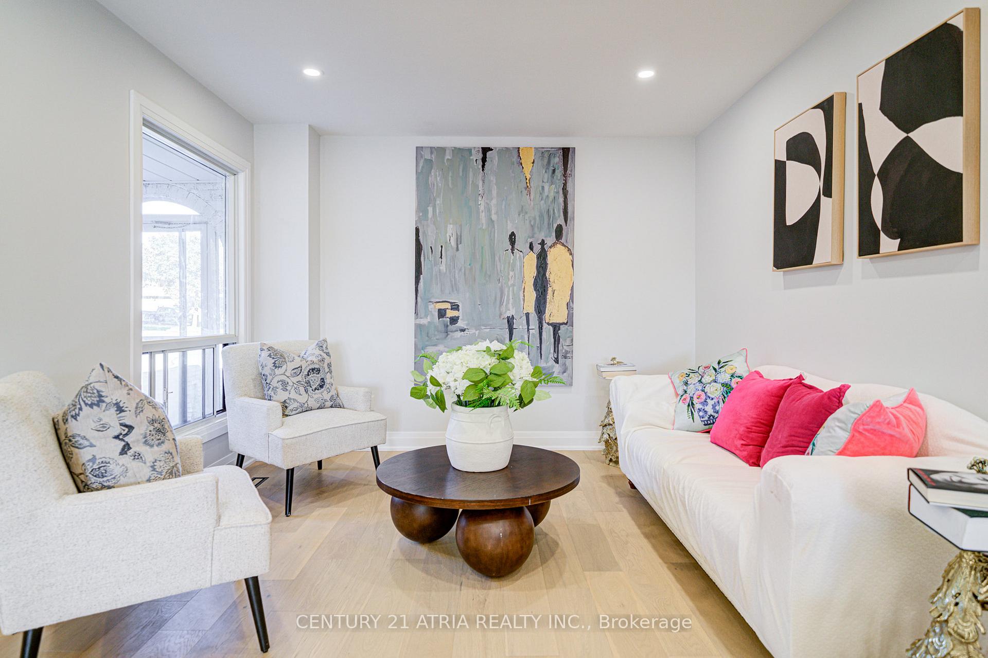 Photo 7 of 111 Bedale Crescent, Markham, Milliken Mills West — HOMEH