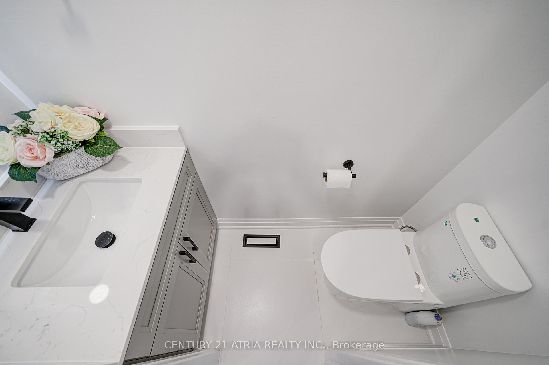 Photo 20 of 111 Bedale Crescent, Markham, Milliken Mills West — HOMEH