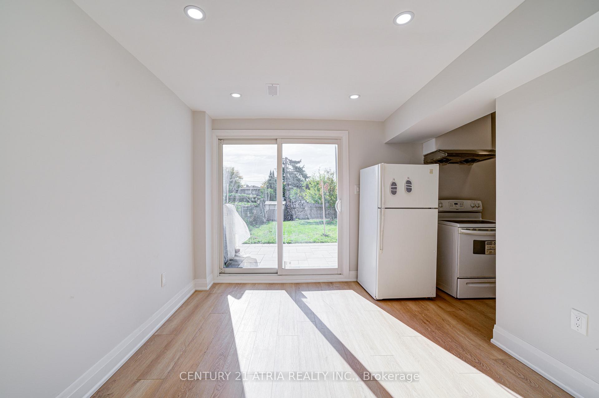 Photo 43 of 111 Bedale Crescent, Markham, Milliken Mills West — HOMEH