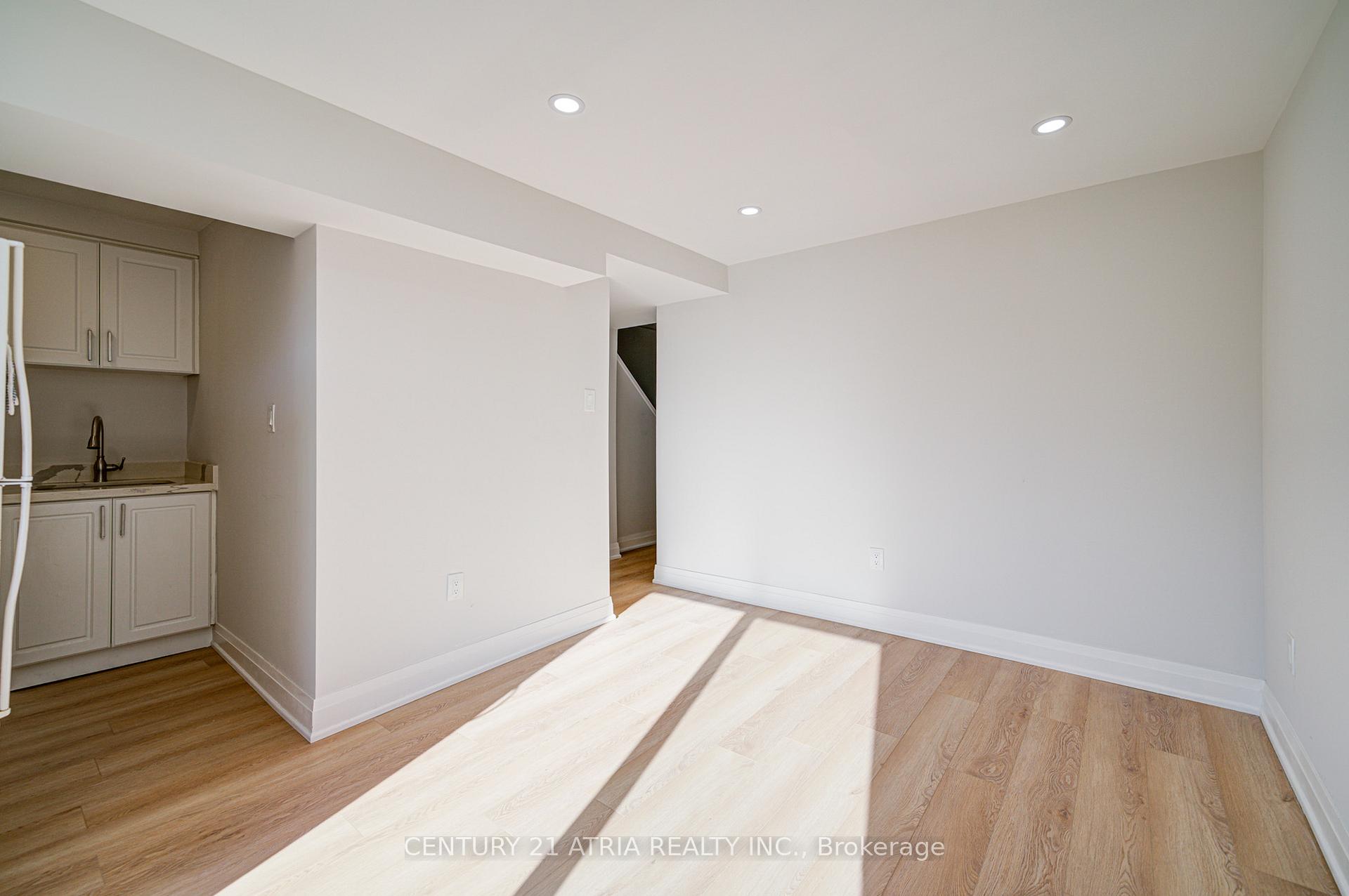 Photo 46 of 111 Bedale Crescent, Markham, Milliken Mills West — HOMEH