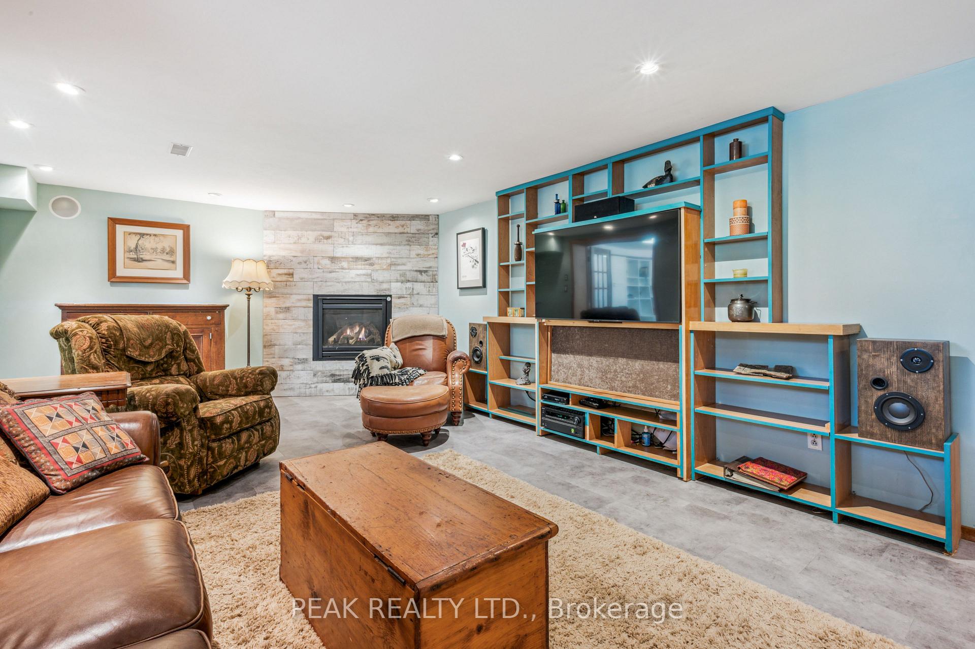 Photo 30 of 61 Larkspur Crescent, Kitchener — HOMEH