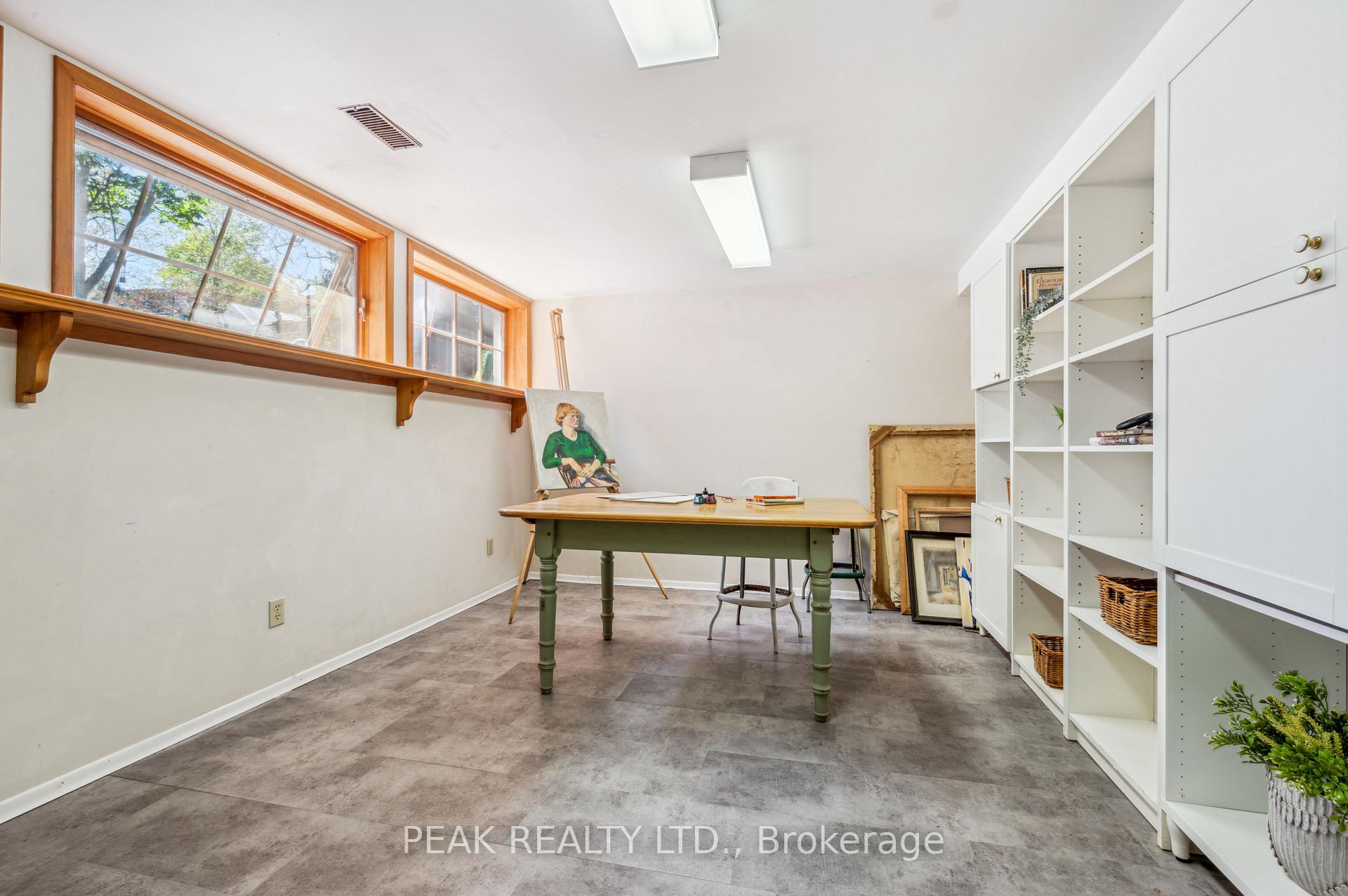 Photo 32 of 61 Larkspur Crescent, Kitchener — HOMEH