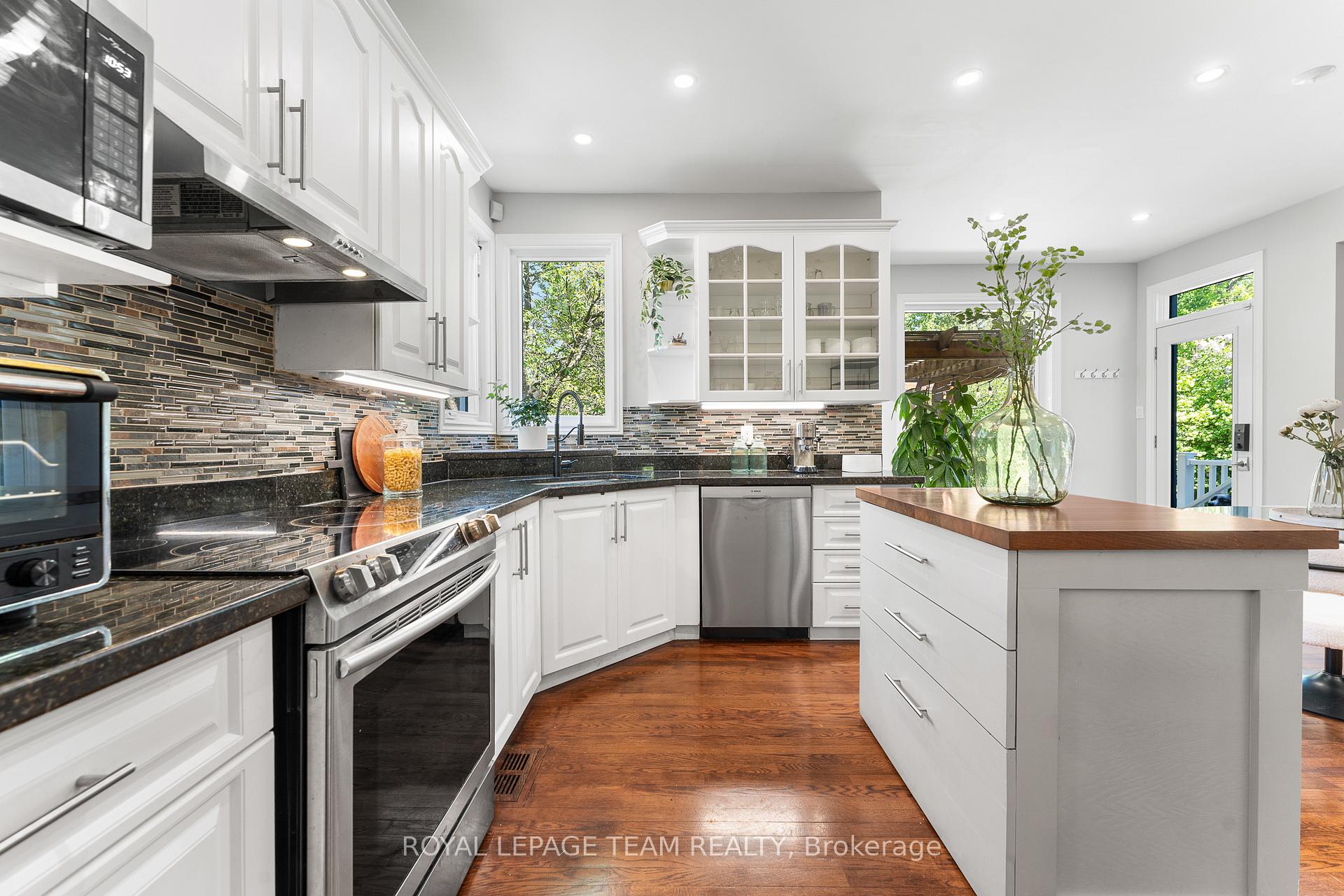 Photo 17 of 47 Mattawa Crescent, Ottawa, Kanata - Bridlewood — HOMEH