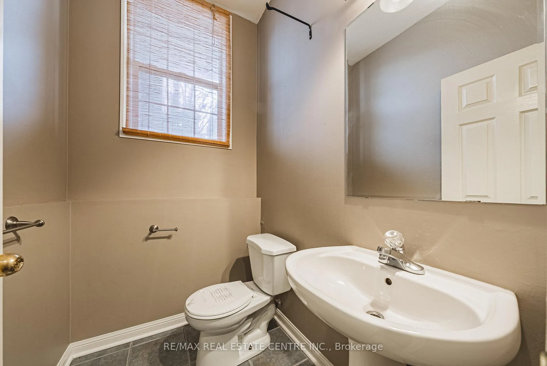 Photo 24 of 1133 Barclay Circle, Milton, Beaty — HOMEH