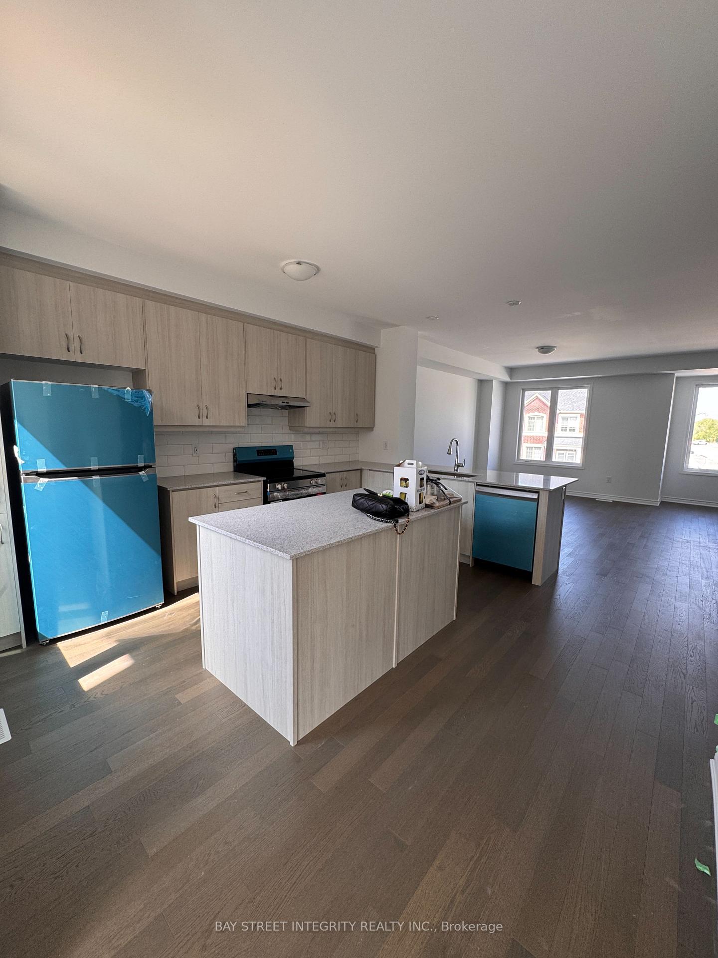Photo 2 of 279 Stony Hill Boulevard, Markham, Rural Markham — HOMEH