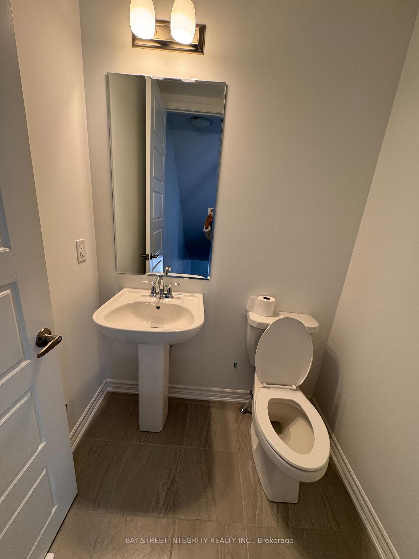 Photo 5 of 279 Stony Hill Boulevard, Markham, Rural Markham — HOMEH