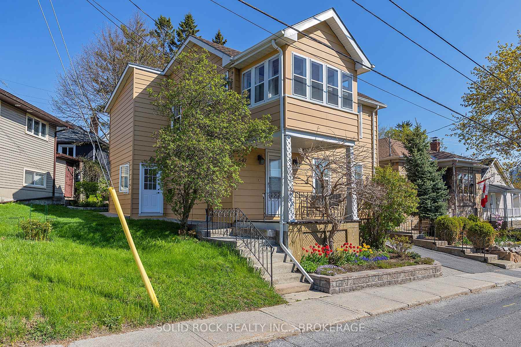 Photo 3 of 647 Union Street W, Kingston, Central City West — HOMEH
