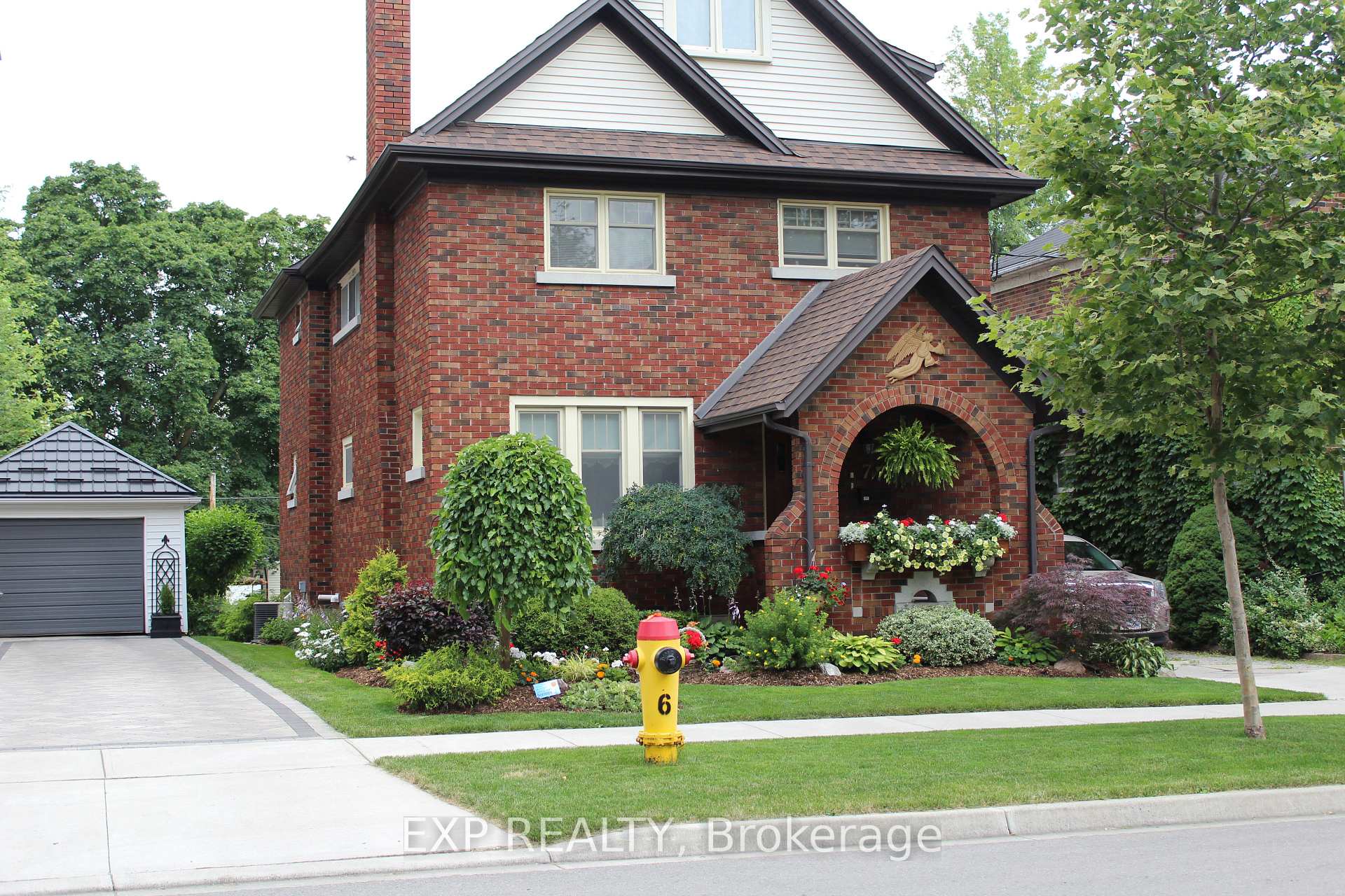 Photo 4 of 77 Borden Avenue N, Kitchener — HOMEH