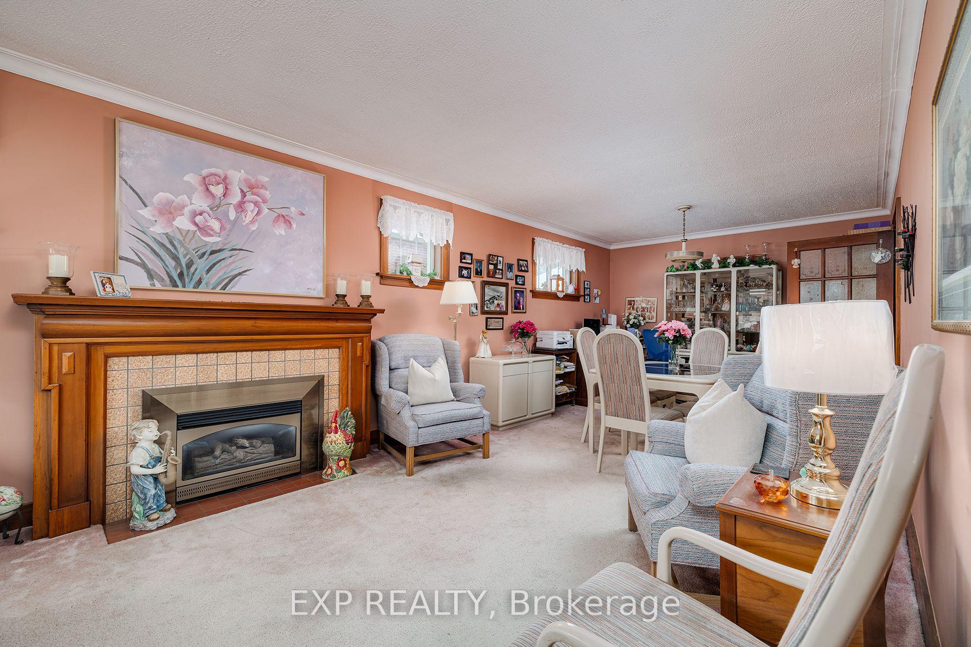 Photo 6 of 77 Borden Avenue N, Kitchener — HOMEH