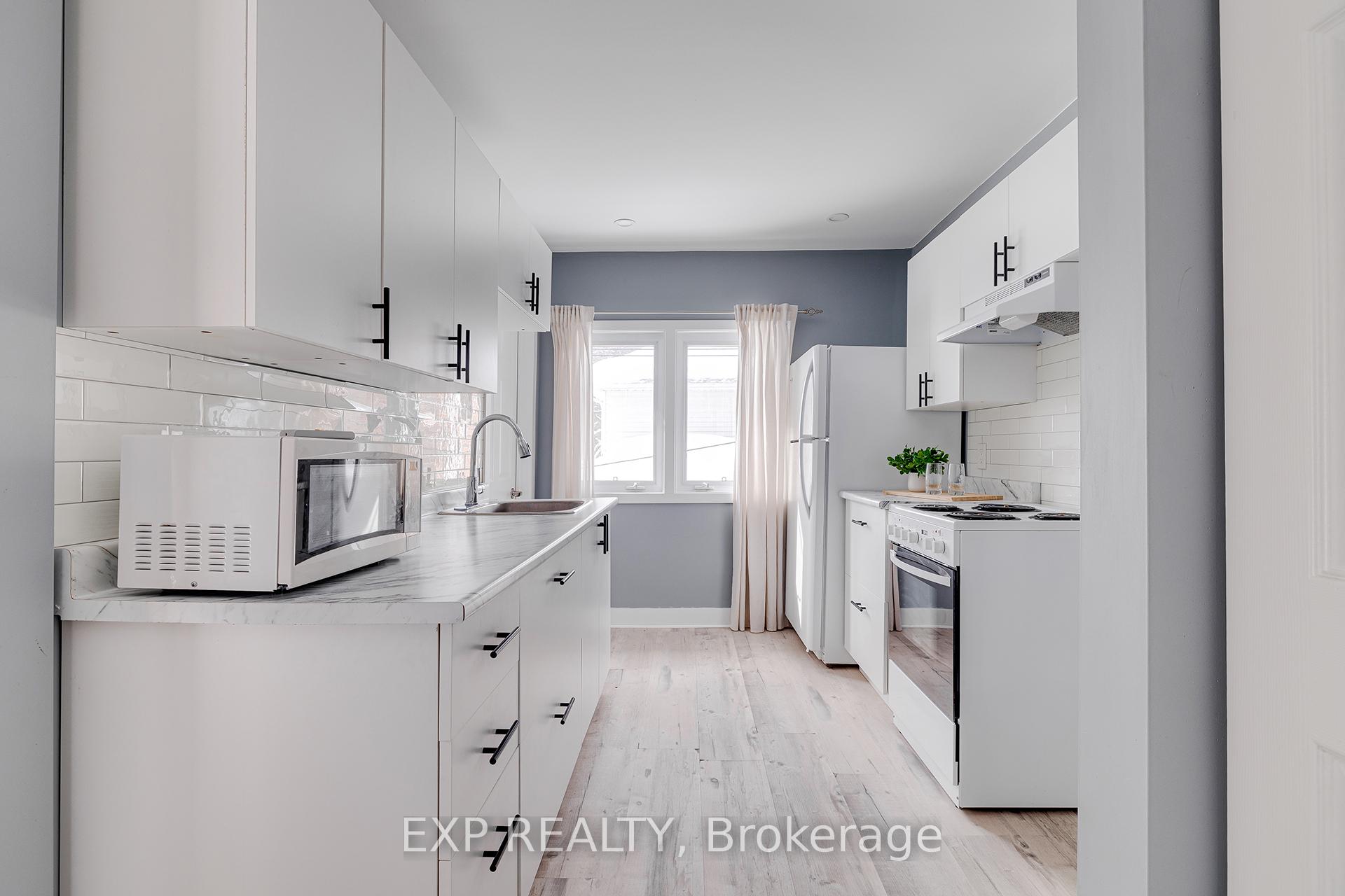 Photo 20 of 77 Borden Avenue N, Kitchener — HOMEH