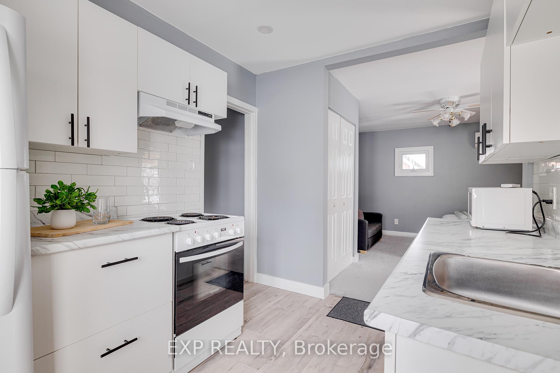 Photo 21 of 77 Borden Avenue N, Kitchener — HOMEH
