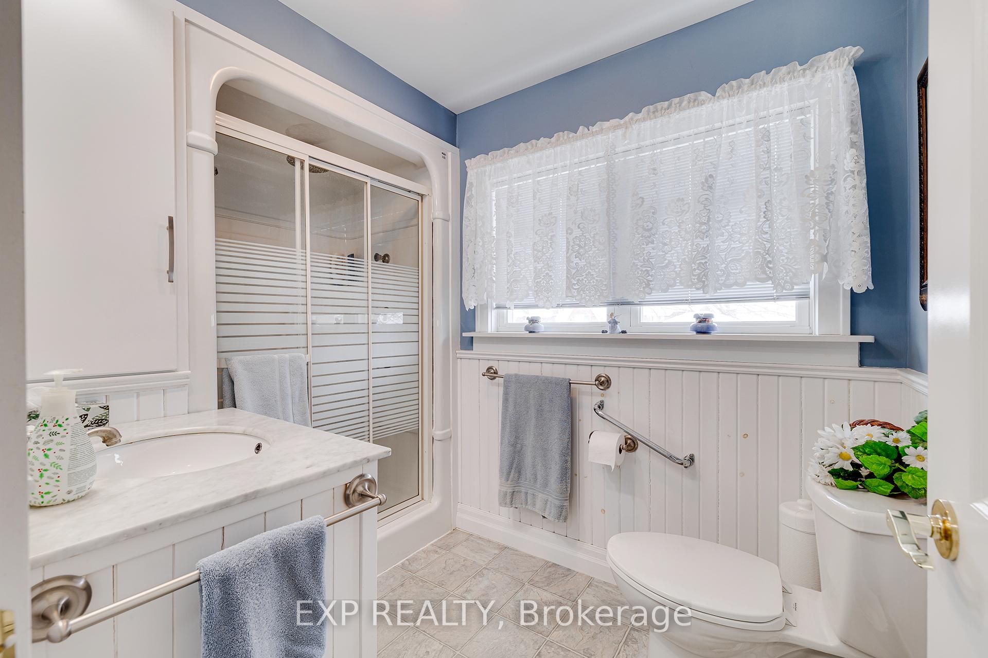 Photo 29 of 77 Borden Avenue N, Kitchener — HOMEH