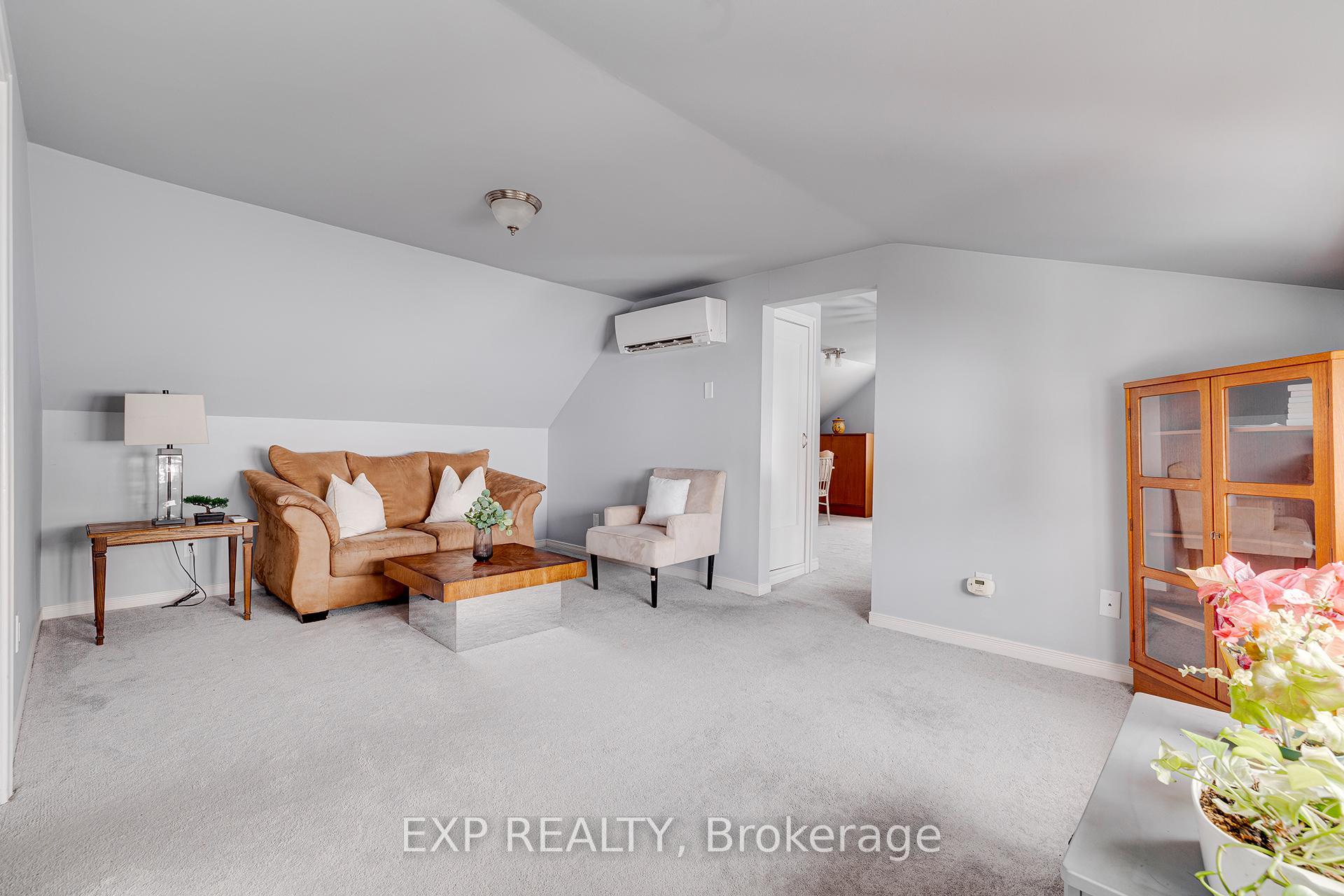 Photo 33 of 77 Borden Avenue N, Kitchener — HOMEH