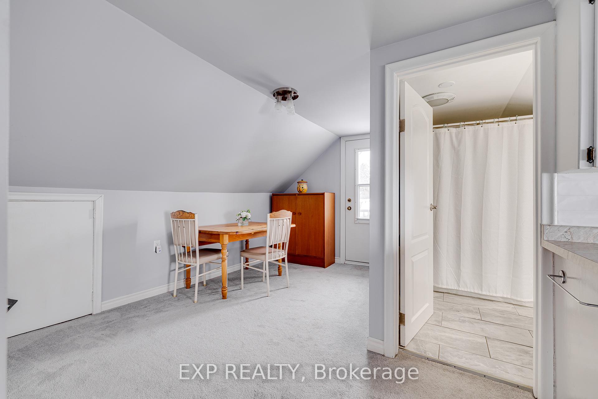 Photo 37 of 77 Borden Avenue N, Kitchener — HOMEH