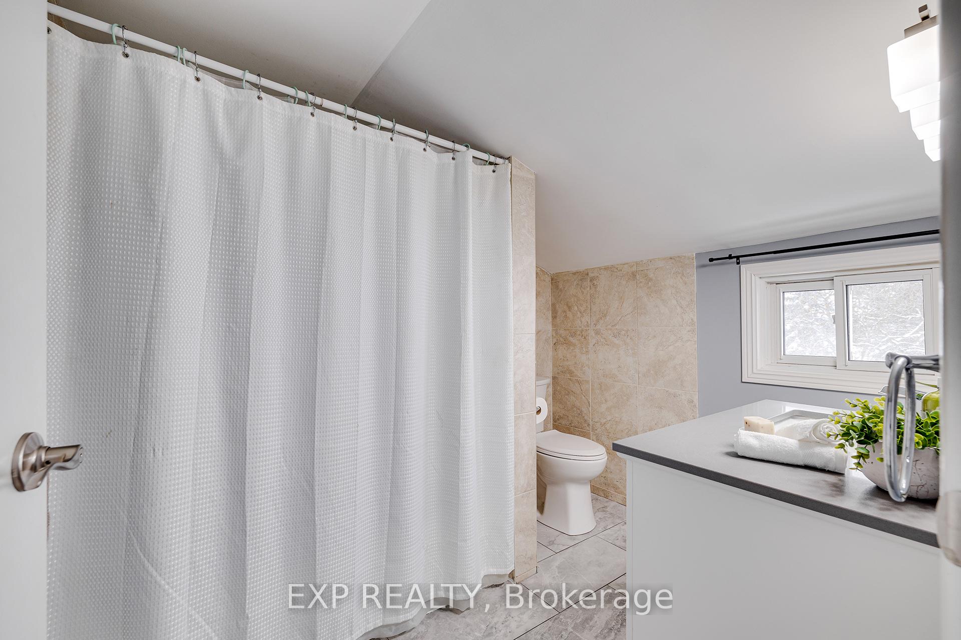 Photo 38 of 77 Borden Avenue N, Kitchener — HOMEH