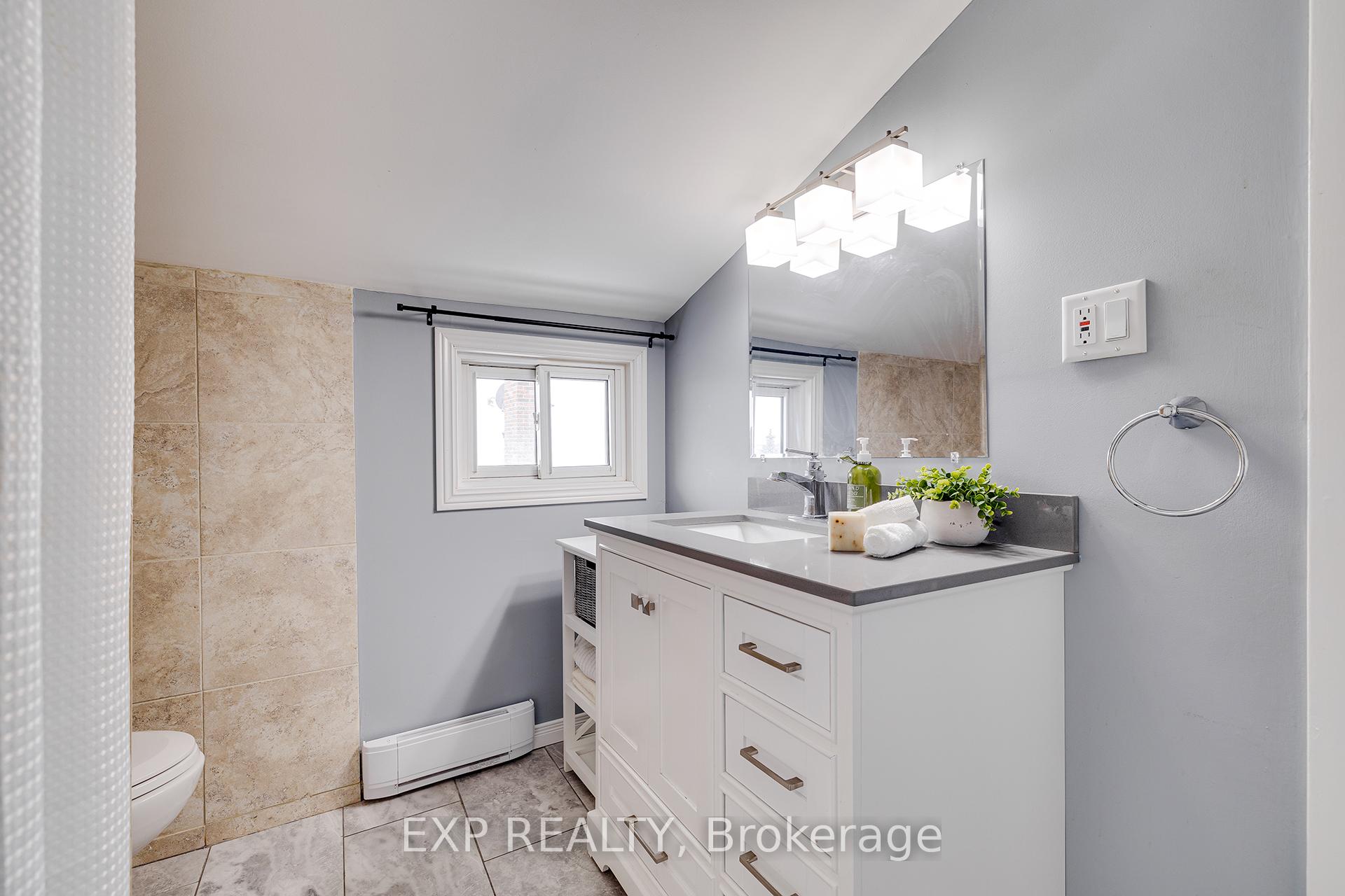 Photo 39 of 77 Borden Avenue N, Kitchener — HOMEH
