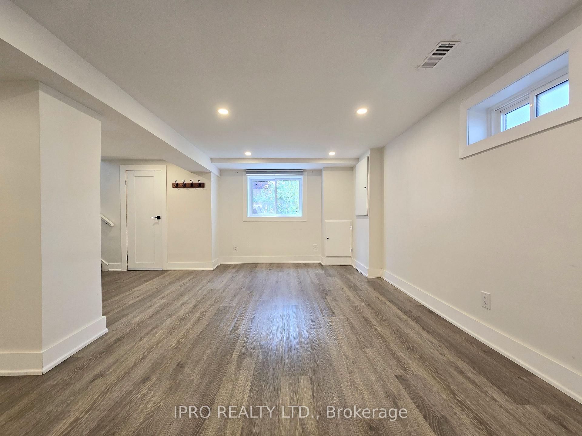 Photo 4 of Unit 2, 371 East 28th Street, Hamilton, Burkholme — HOMEH