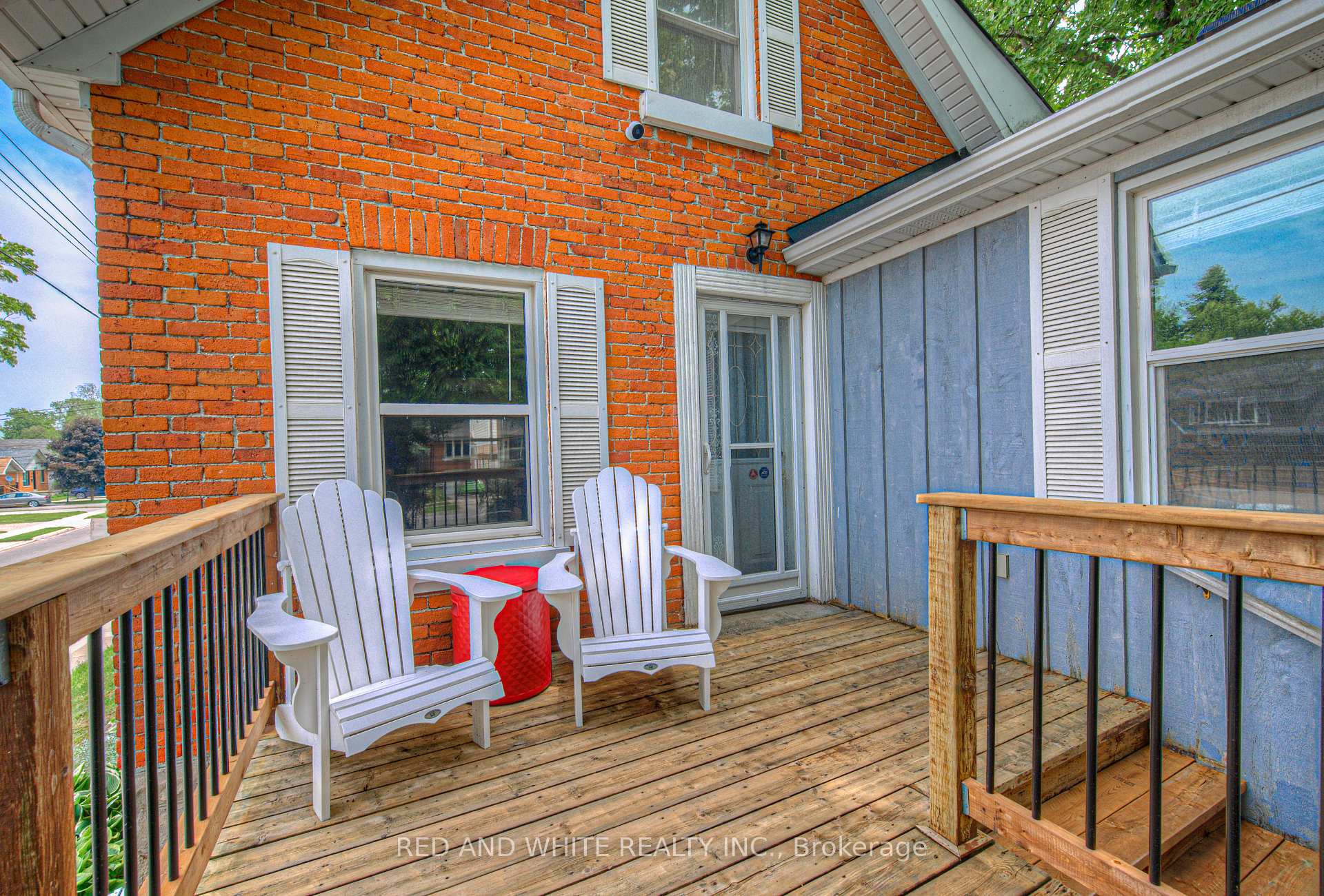 Photo 4 of 94 South Drive S, Kitchener, Southdale — HOMEH