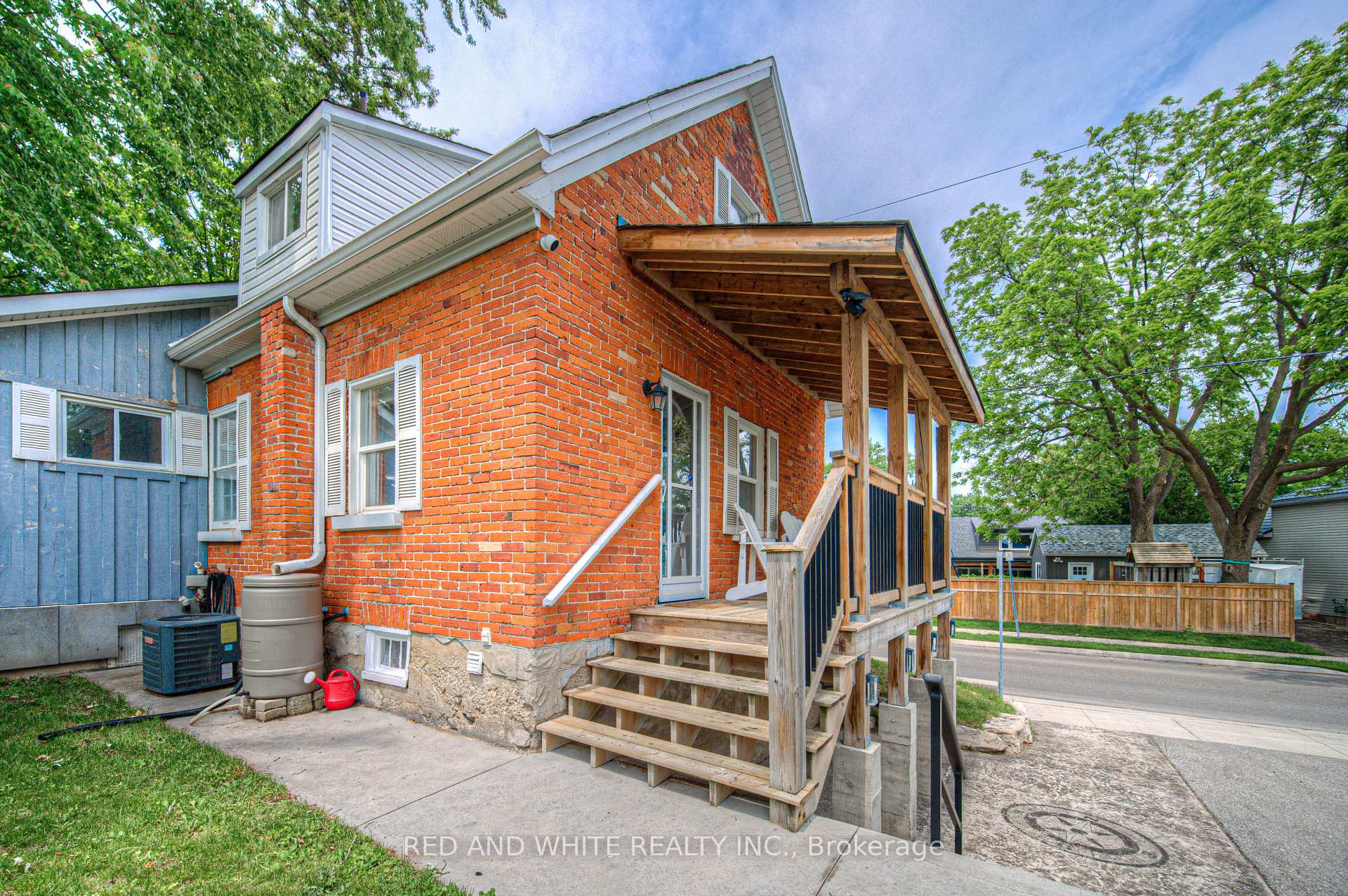 Photo 28 of 94 South Drive S, Kitchener, Southdale — HOMEH