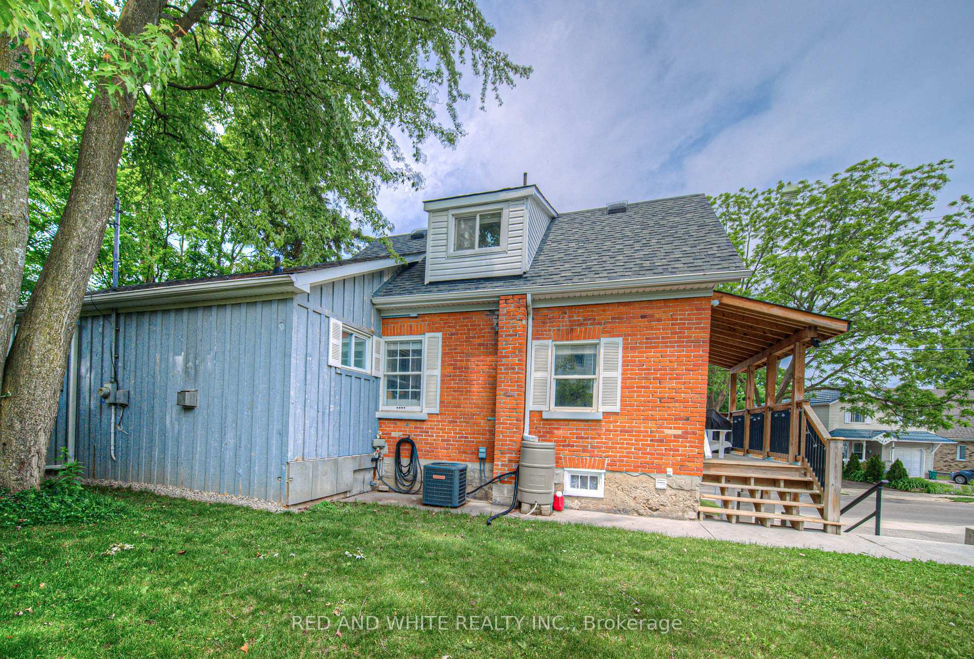 Photo 32 of 94 South Drive S, Kitchener, Southdale — HOMEH
