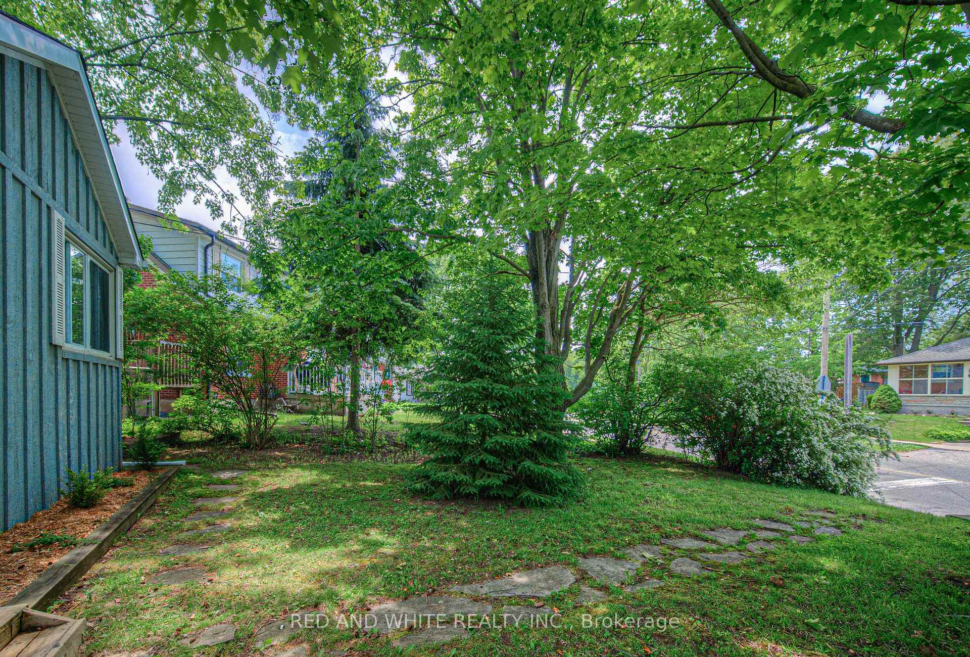 Photo 37 of 94 South Drive S, Kitchener, Southdale — HOMEH
