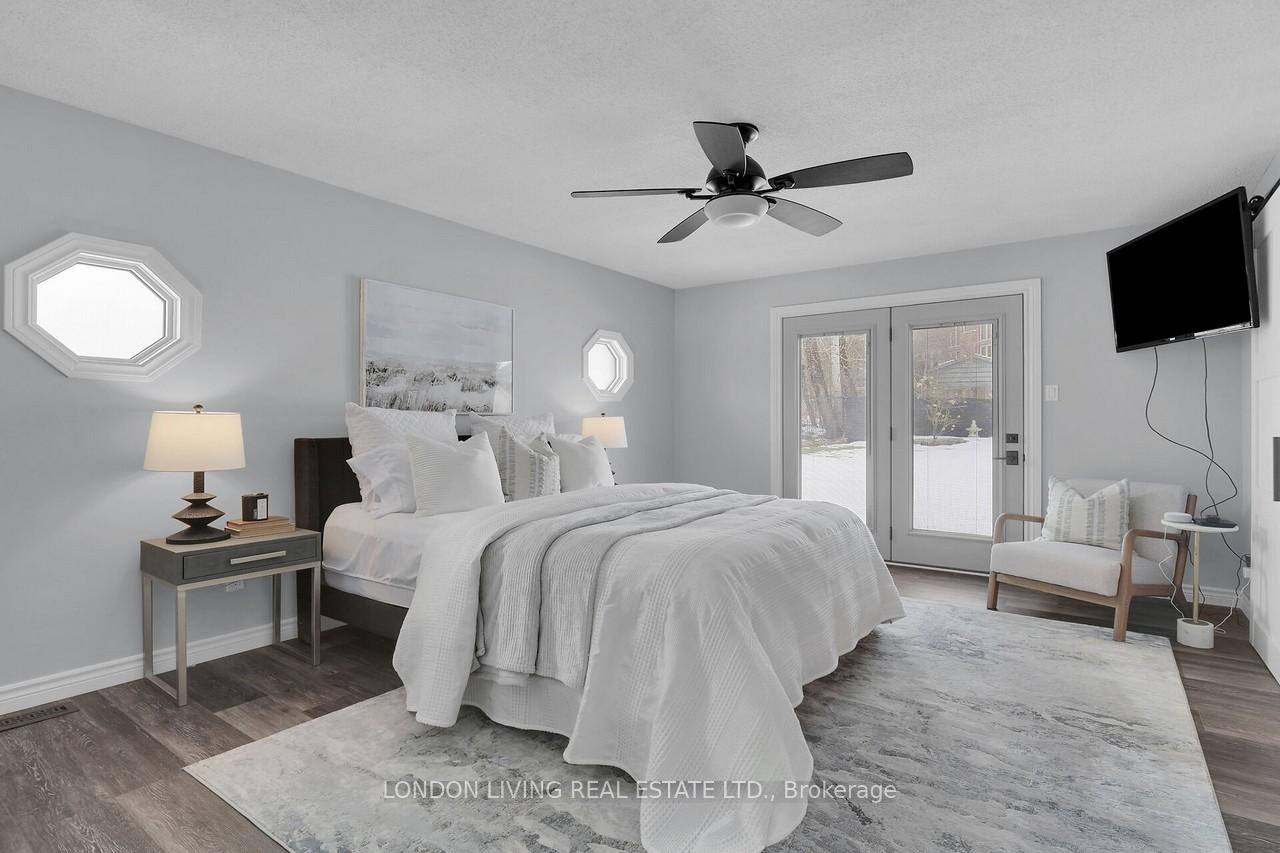 Photo 1 of 18 Pioneer Drive, Middlesex Centre, Kilworth — HOMEH