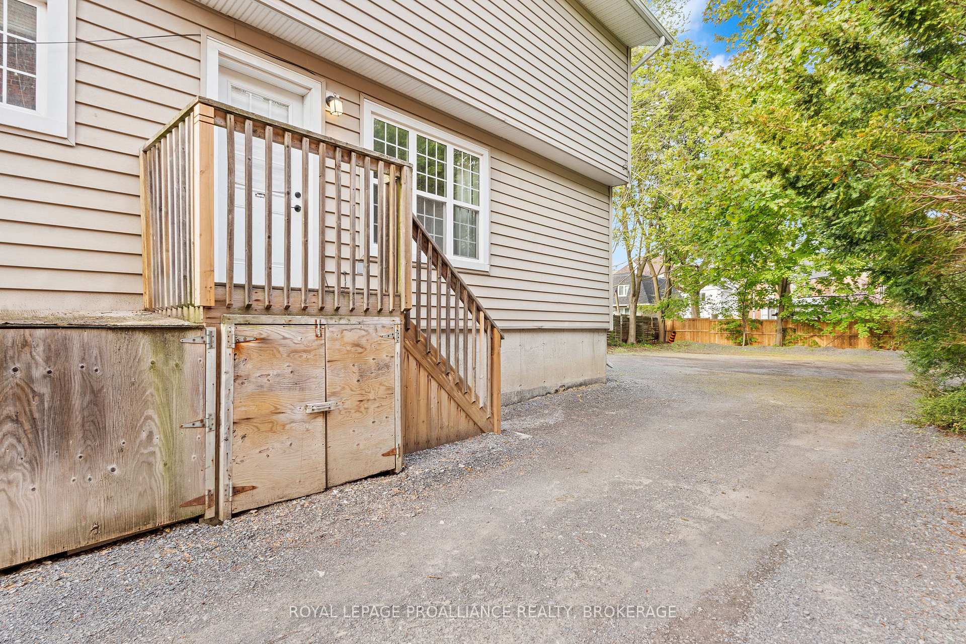 Photo 21 of 231 Albert Street, Kingston, Central City East — HOMEH